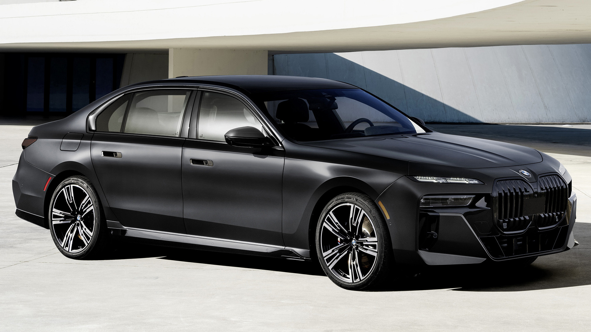 2023 BMW 7 Series M Sport (US) and HD Image