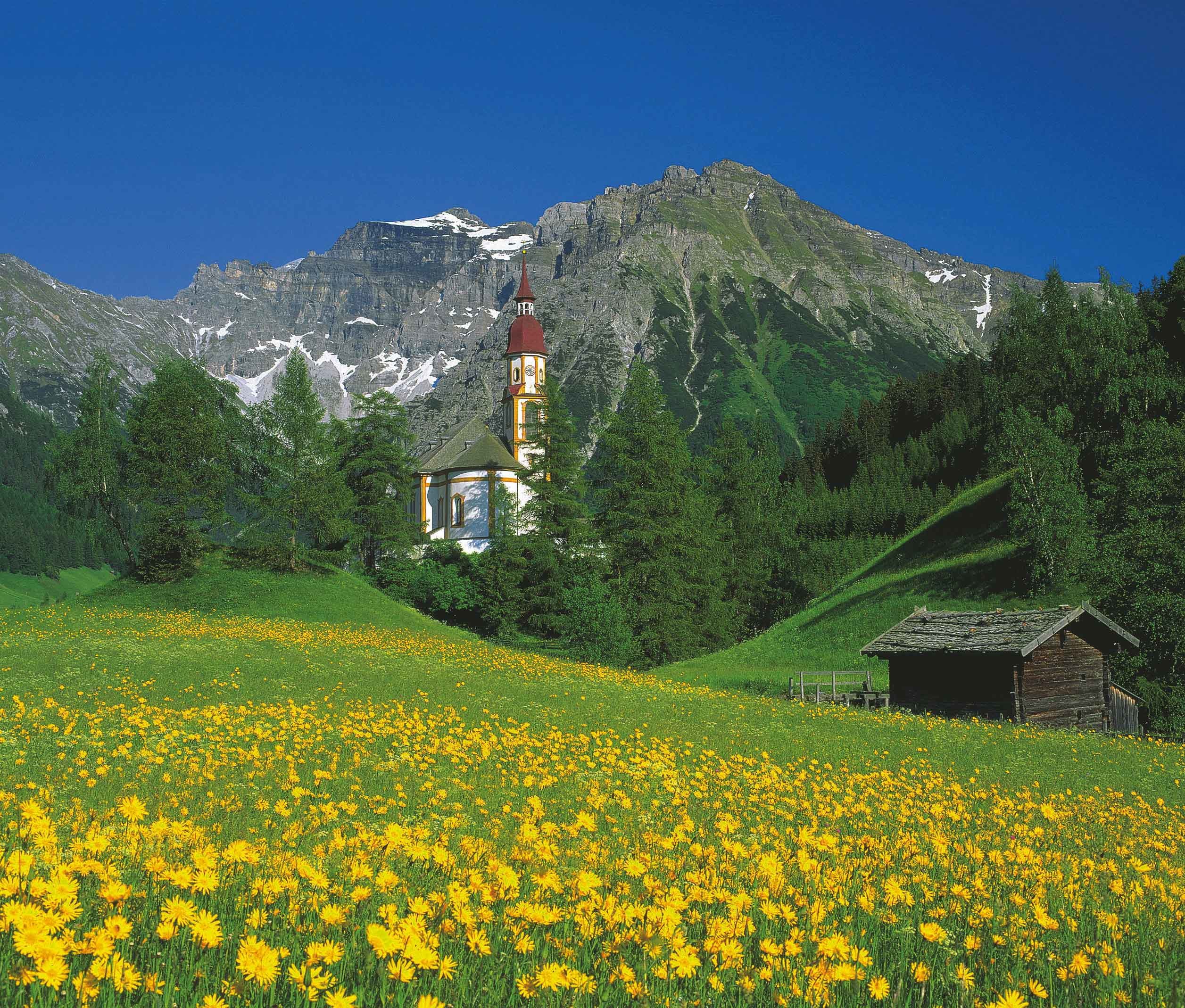 Альпы тирольские горы австрия. Тирольские горы австрия. Альпийские луга швейцария альпийские луга швейцария. Альпы тирольские горы австрия. Форарльберг австрия природа.