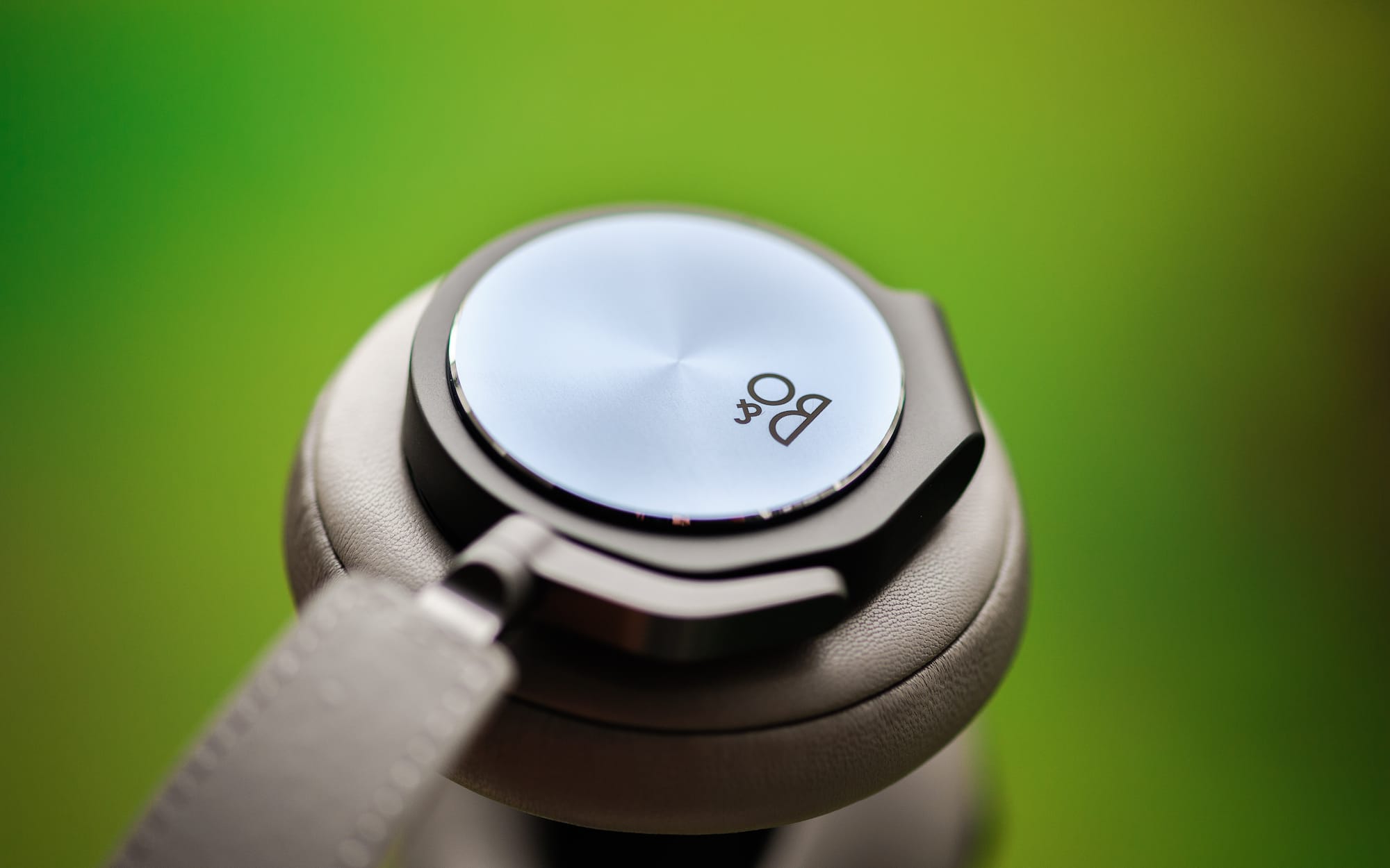 Bang & Olufsen H6 [wallpaper]. Infinite DiariesInfinite Diaries