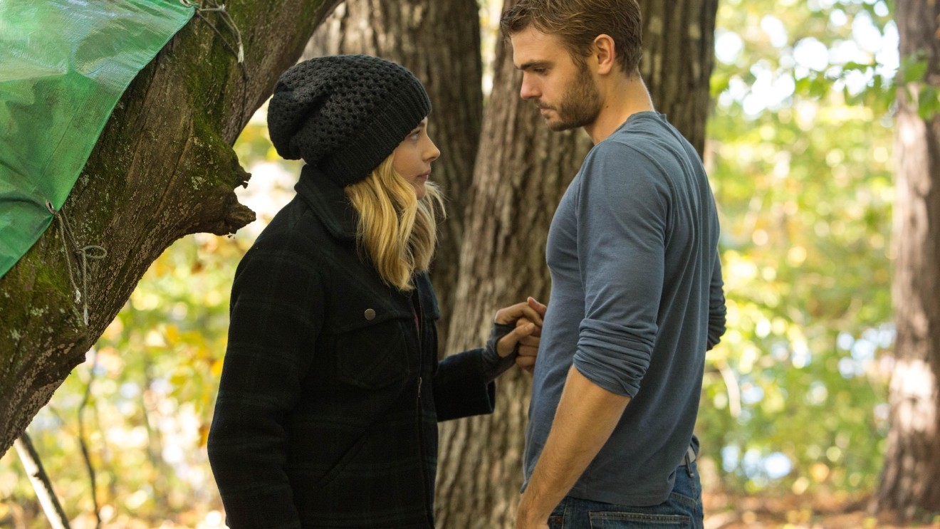 Chloë Grace Moretz and Alex Roe: Connecting with 'The 5th Wave'