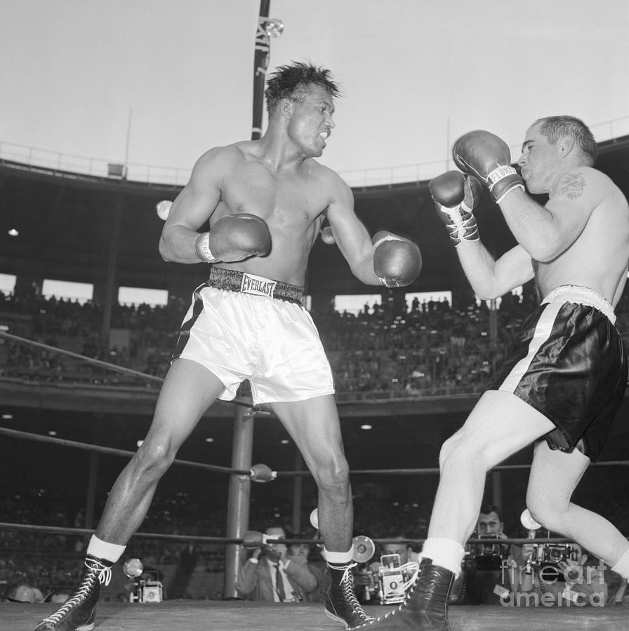 Ray Robinson Punching Out Carl Olson