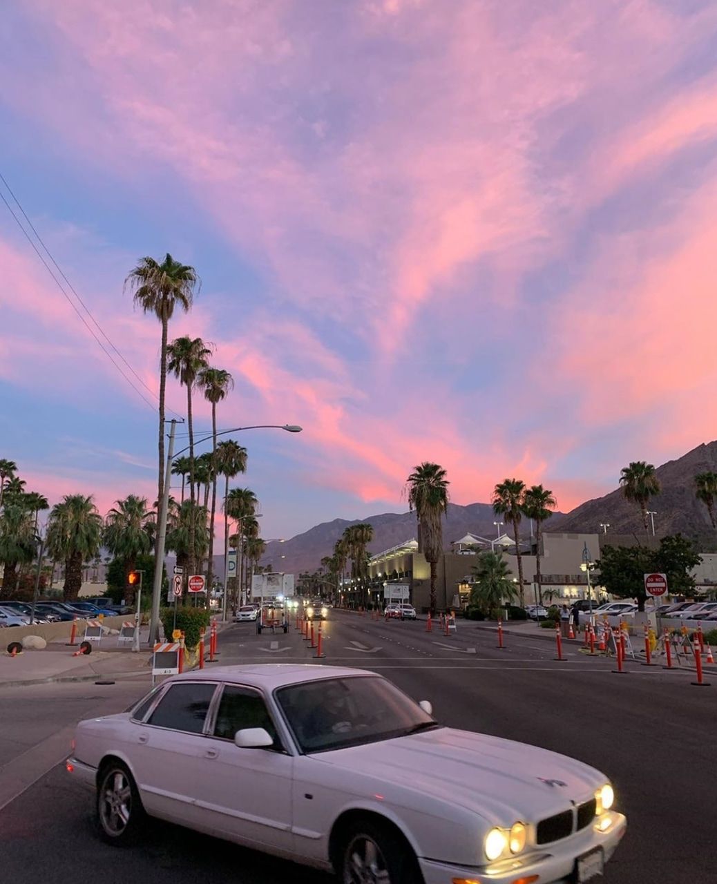 jacquemus Great #Great #Jacquemus #wallpaper. Travel aesthetic, City aesthetic, Los angeles aesthetic