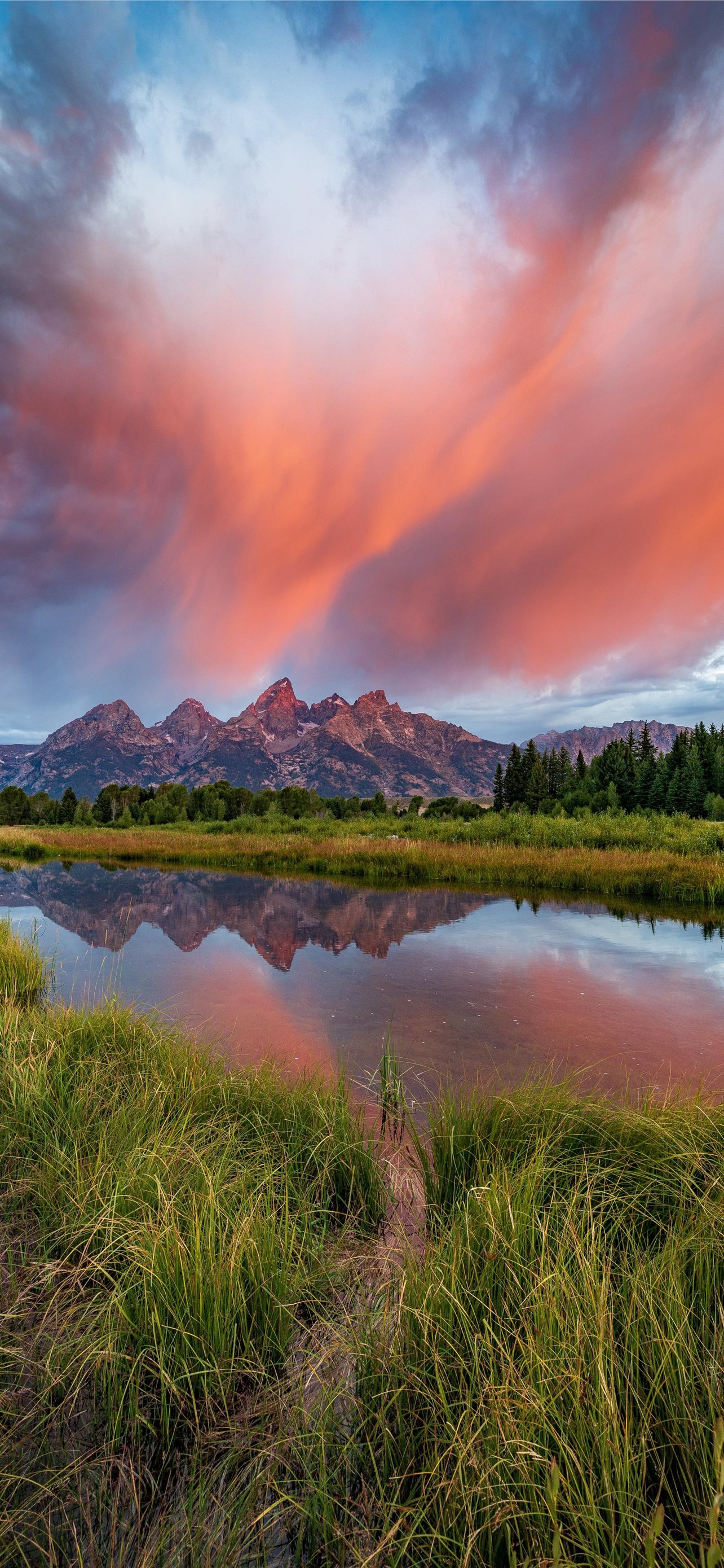 One of my favorite sunrises from last summer in Gr. iPhone Wallpaper Free Download