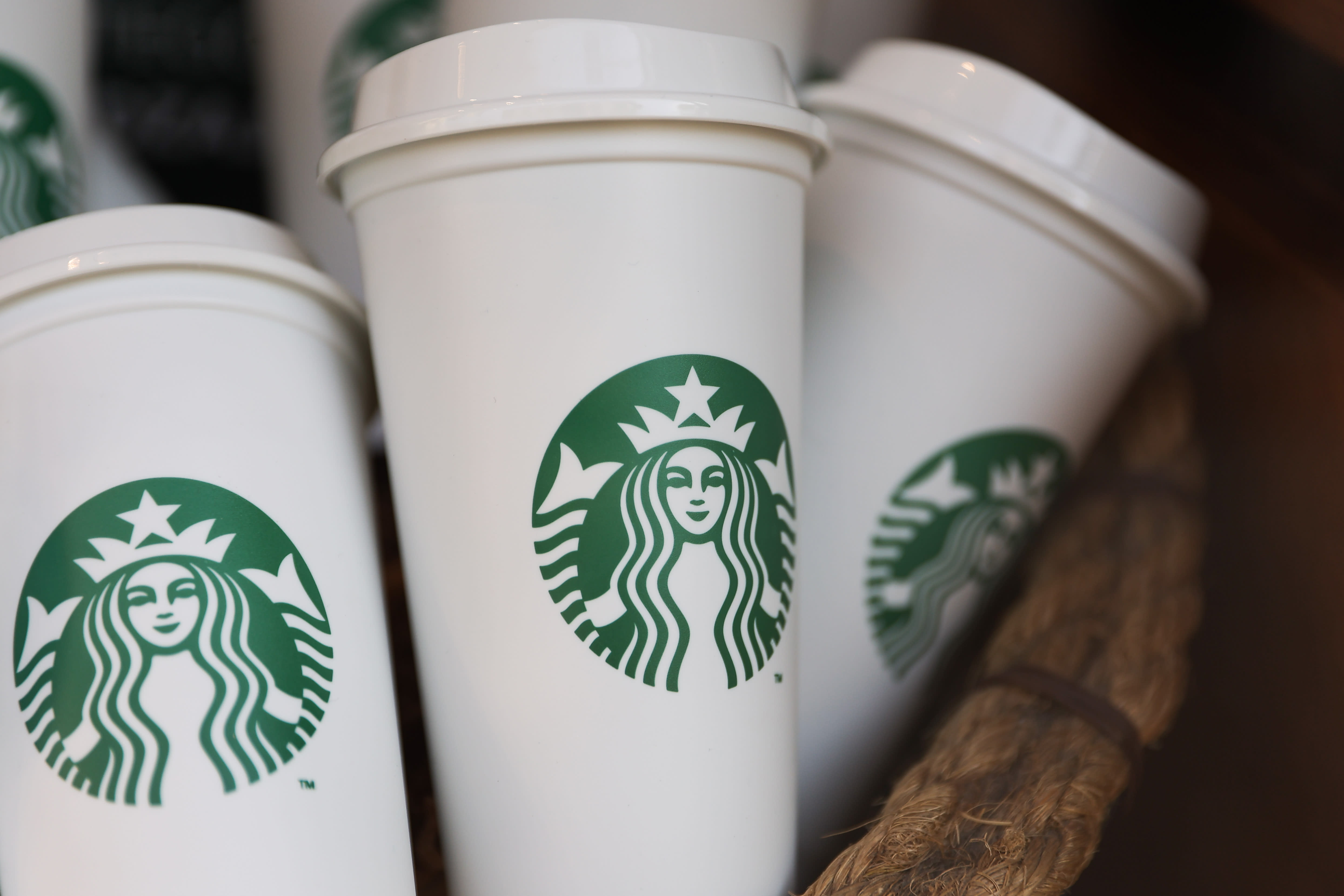 Starbucks (SBUX) earnings Q2 2023 earnings