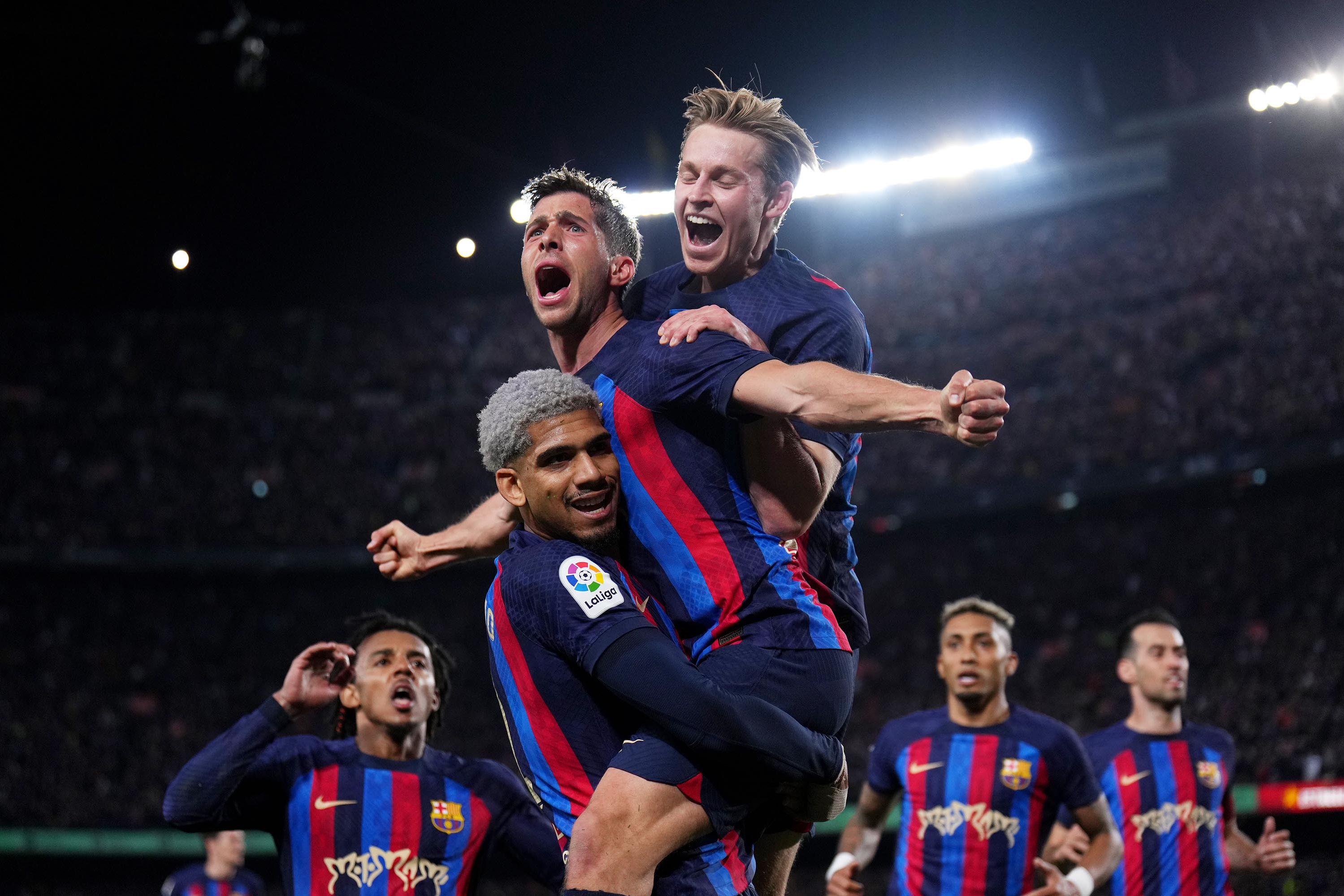 Barcelona secures dramatic El Clásico win to move 12 points clear of Real Madrid in La Liga