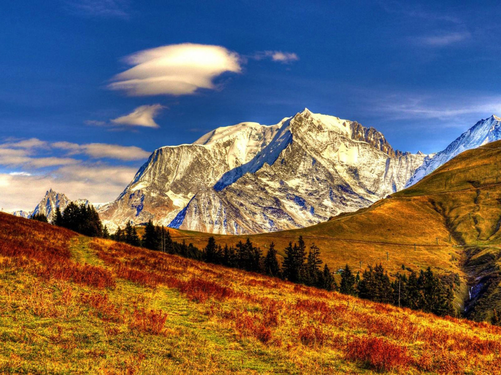 Mountainside In Autumn 1481376, Wallpaper13.com