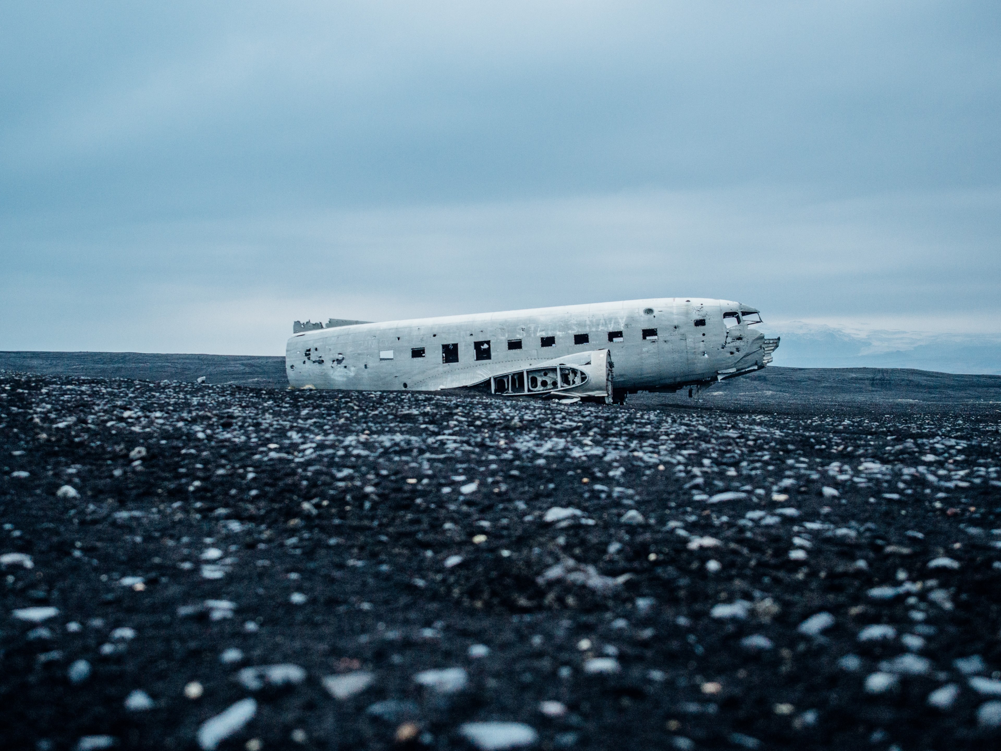 Wallpaper / an icelandic plane crash on a black sand beach, icelandic plane crash 4k wallpaper free download