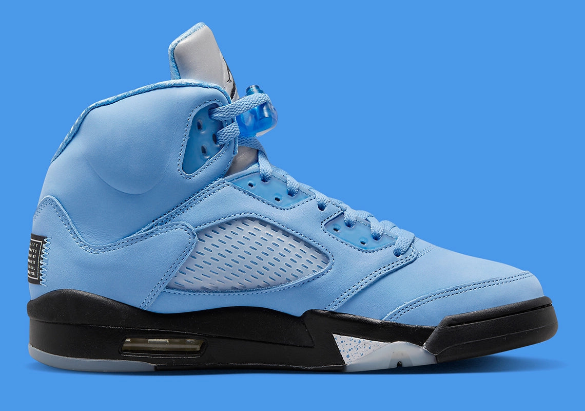 Air Jordan 5 Retro“UNC”