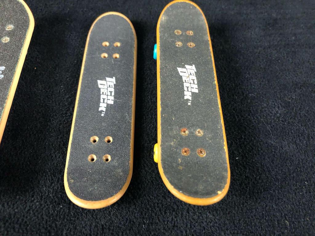 Lot Of Six Tech Deck Blind Maple & Weird Finger Skate Boards. Art, Antiques & Collectibles Glass & Pottery