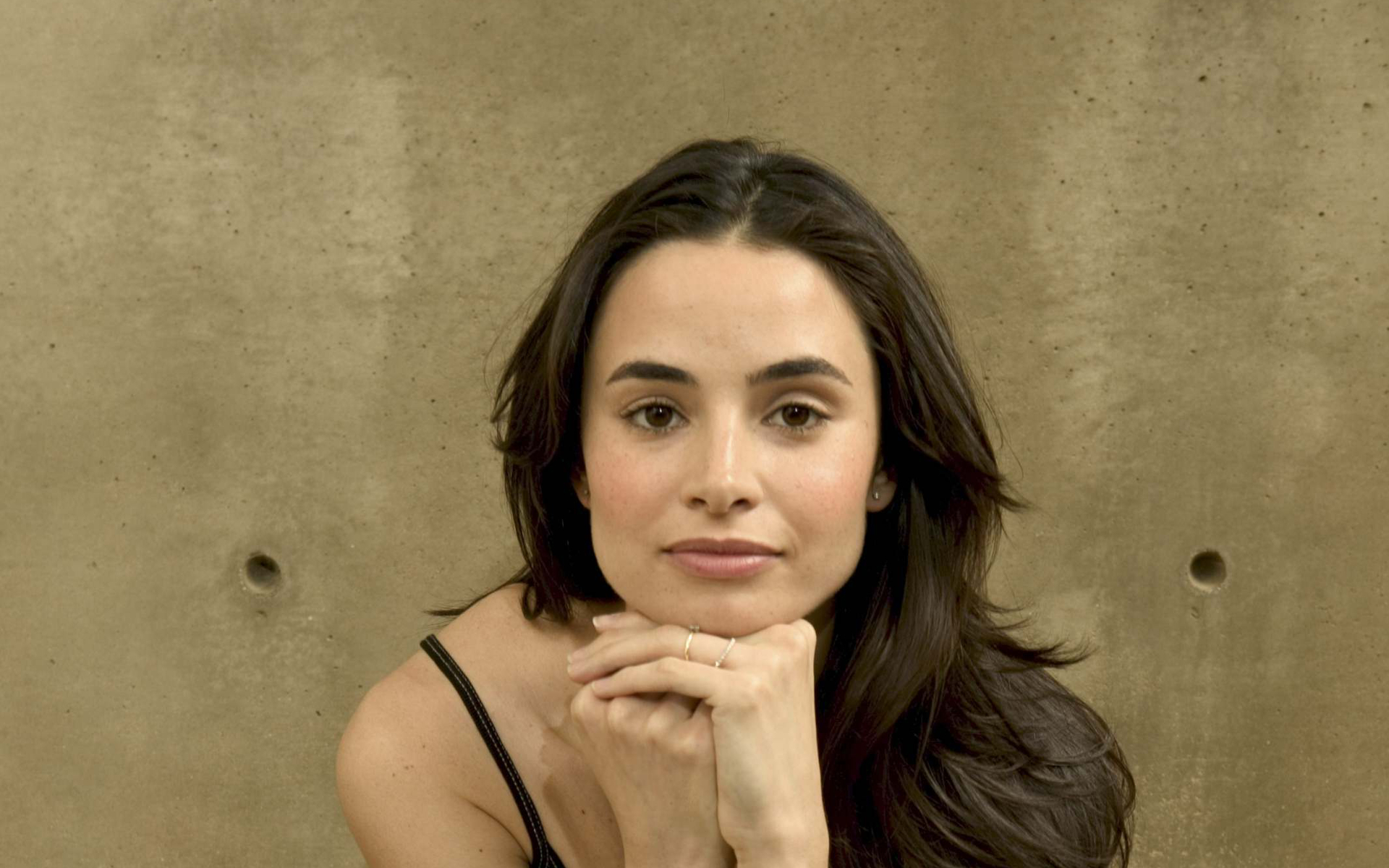 Mía Maestro HD Wallpaper