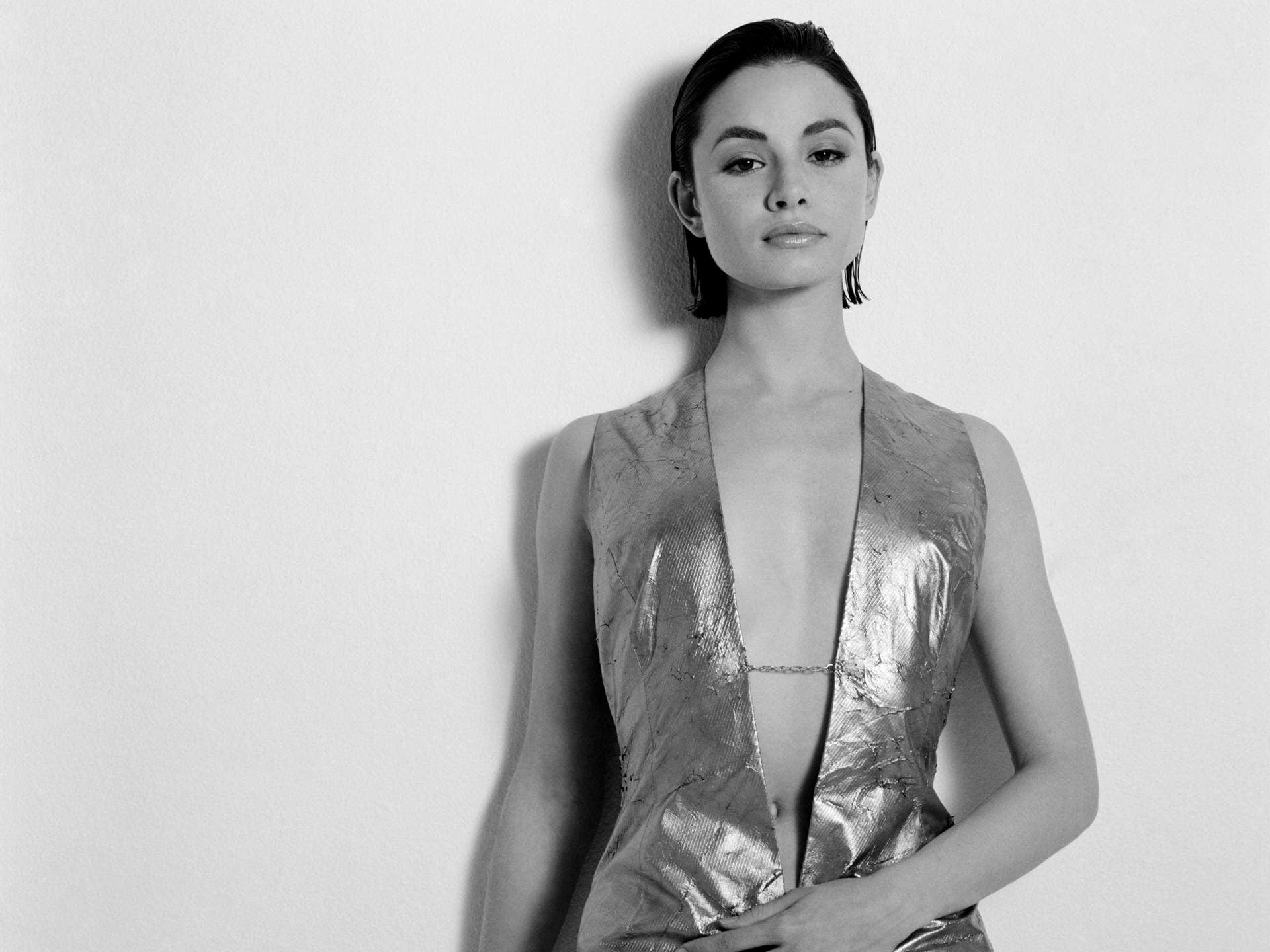 Found Actress Mia Maestro from The Strain