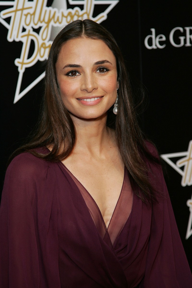 Mia Maestro wallpaper