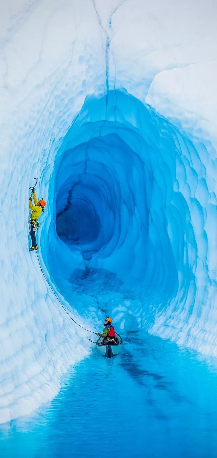 Necessary Equipment for Nature! Professional equipments are important for ice climbing. Best nature wallpaper, Nature wallpaper, Ice climbing