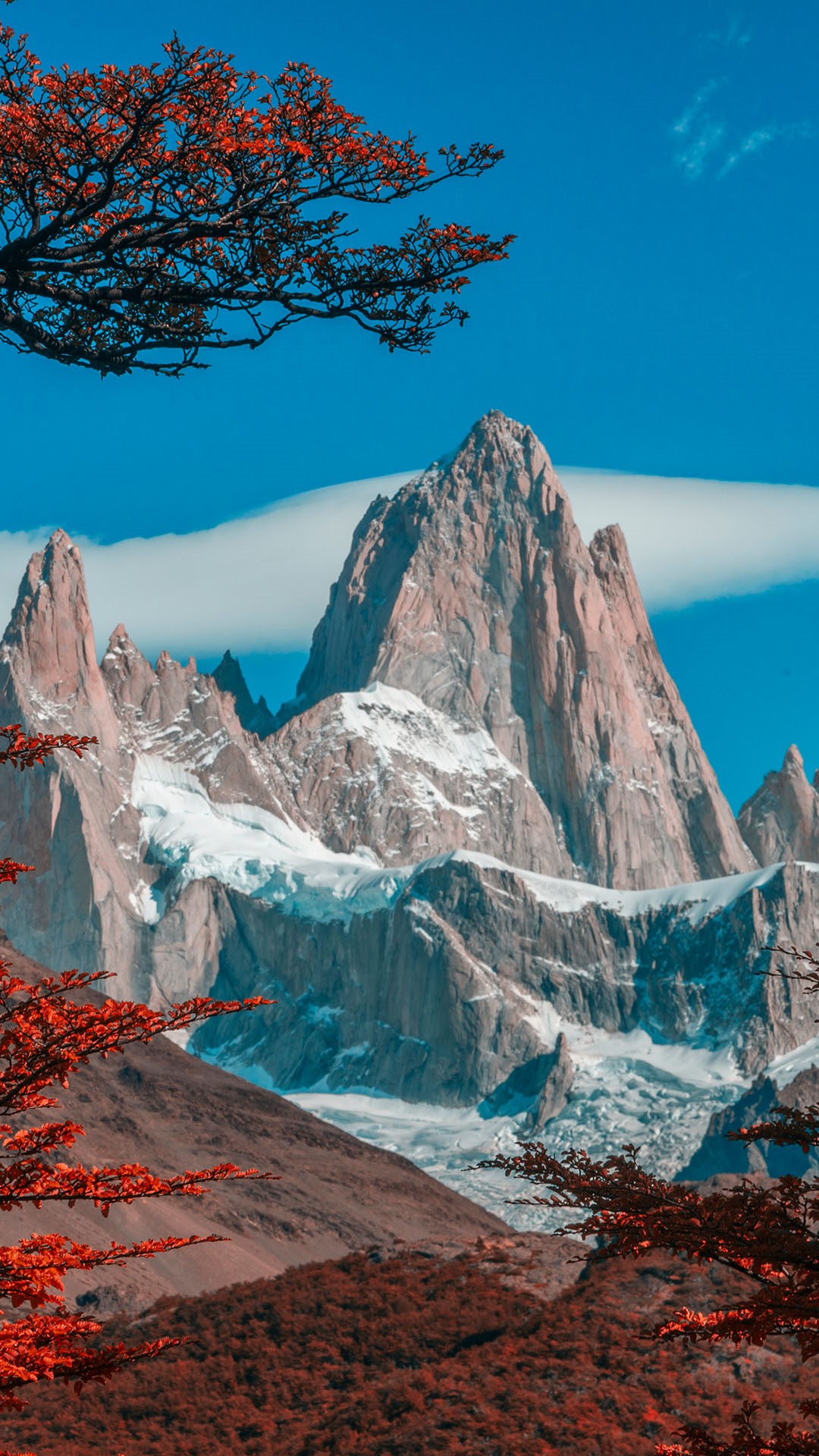 Mount Fitz Roy in Los Glaciares National Park, El Chalten, Argentina, Patagonia. Windows 10 Spotlight Image