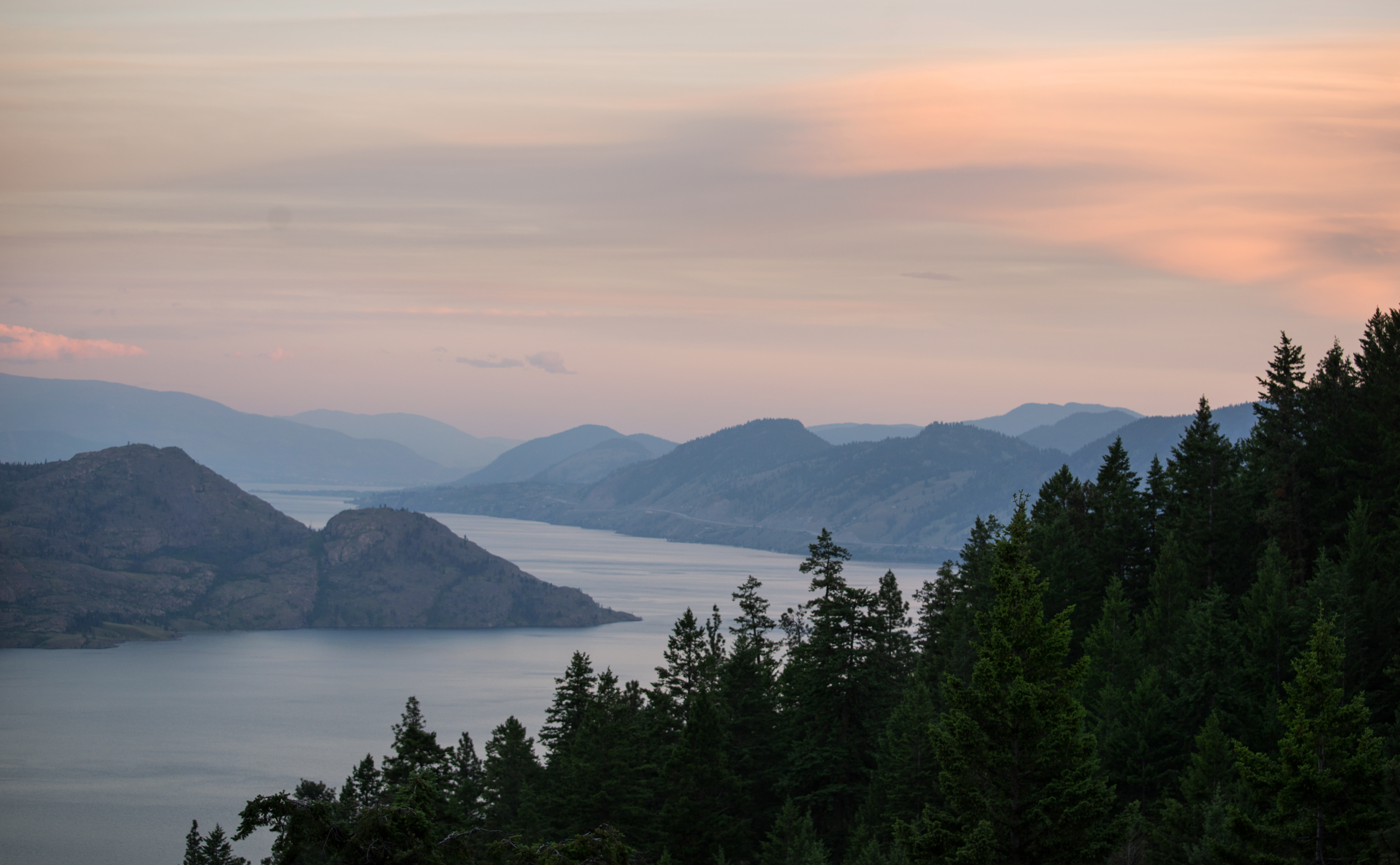 Wallpaper, landscape, sunset, sea, bay, hill, lake, water, nature, sky, sunrise, calm, evening, morning, coast, river, horizon, national park, fjord, valley, wilderness, dusk, mount scenery, cloud, tree, dawn, plant, reservoir, kelowna