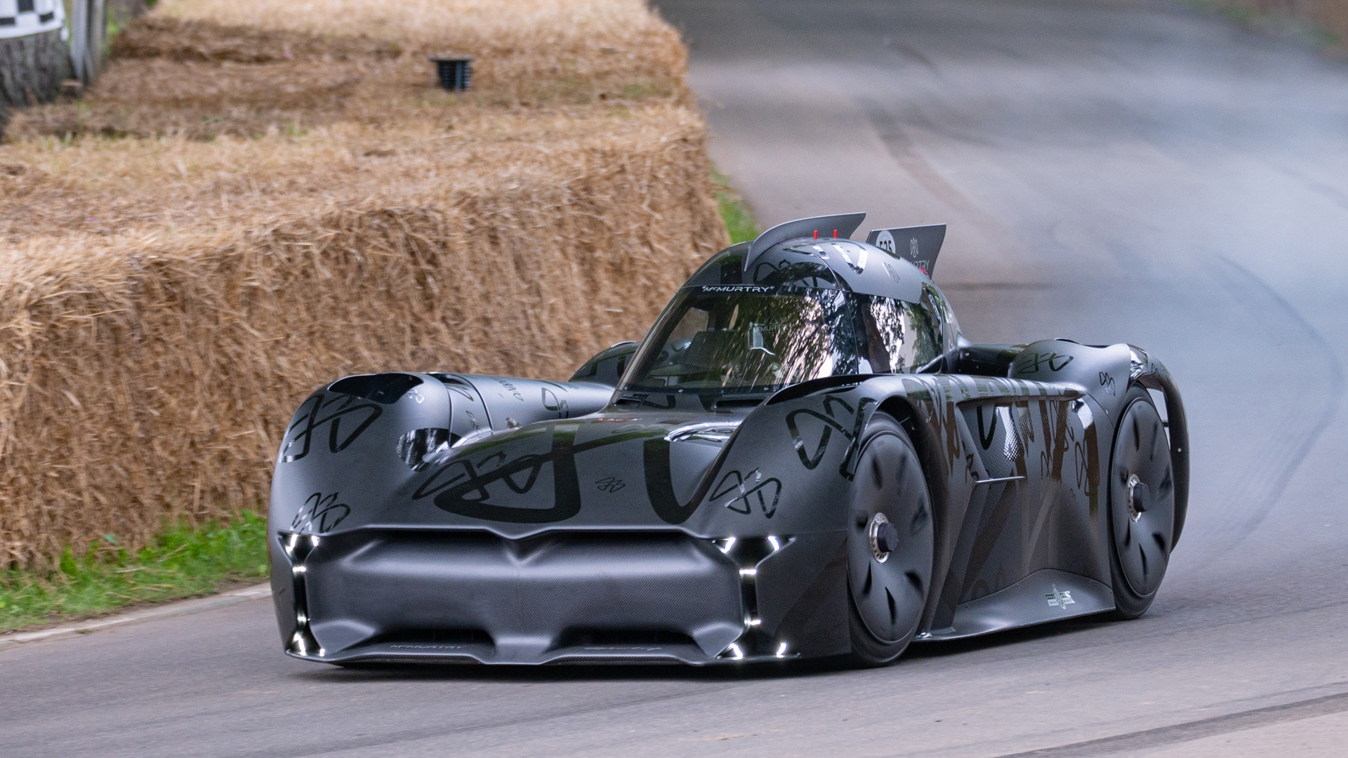 McMurtry Speirling warps time, resets Goodwood Hill Climb record