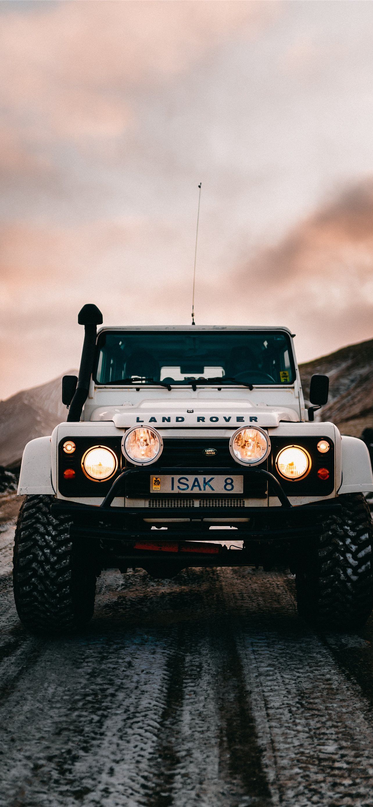 land rover defender iPhone Wallpaper
