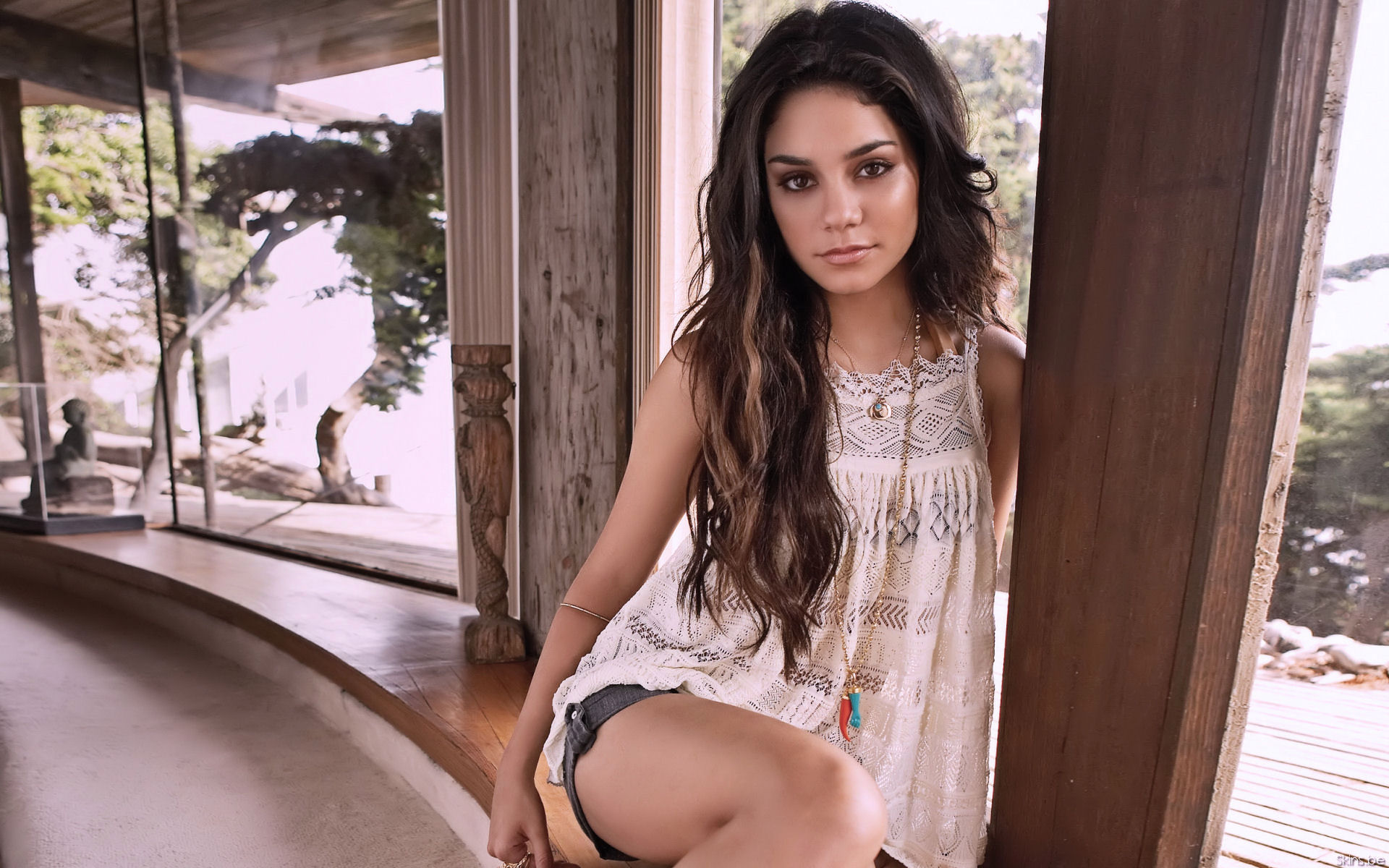 Vanessa Hudgens HD Wallpaper and Background