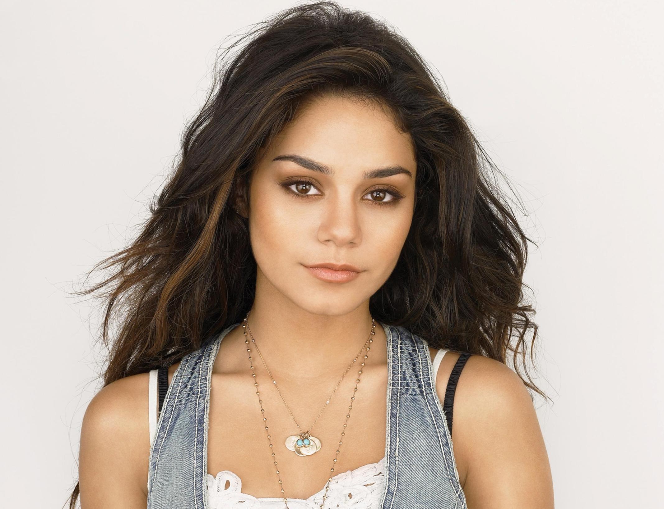 2135x1639 Background High Resolution: vanessa hudgens Gallery HD Wallpaper