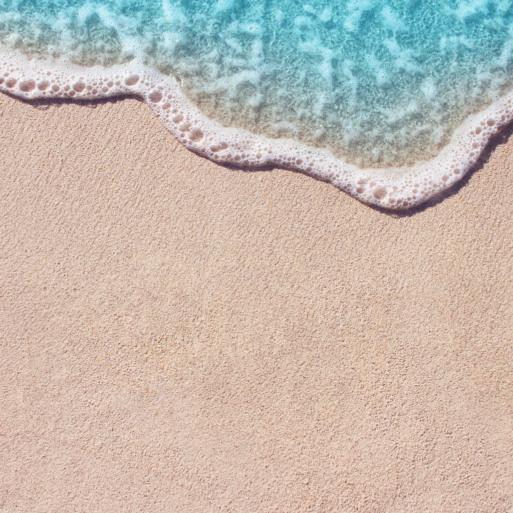 everpix summer mood! Try this simple beach wallpaper for your screen!#beach #sand #wave #waves #closeup #summer #wallpaper # background