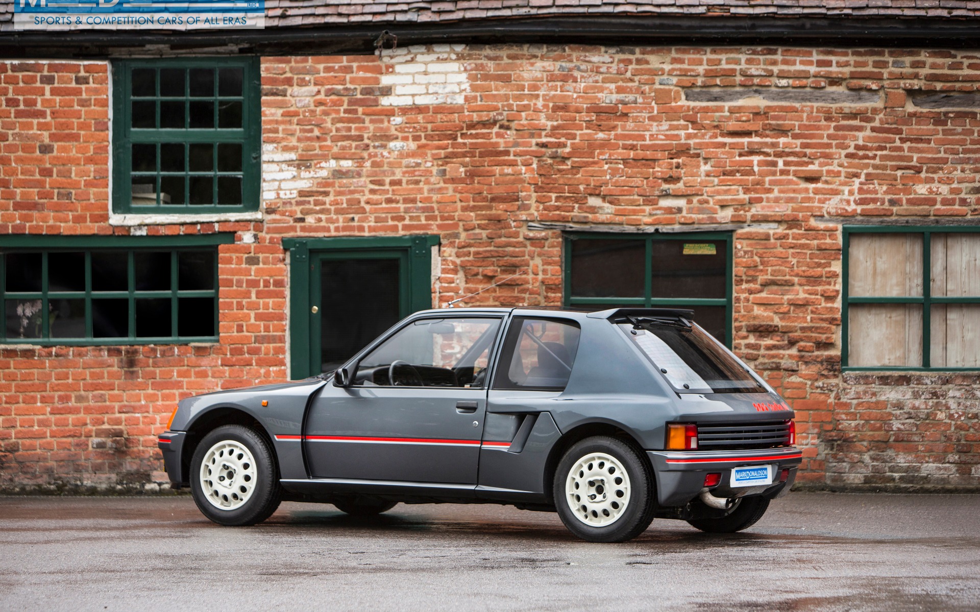 A Peugeot 205 T16 to Live your Group B