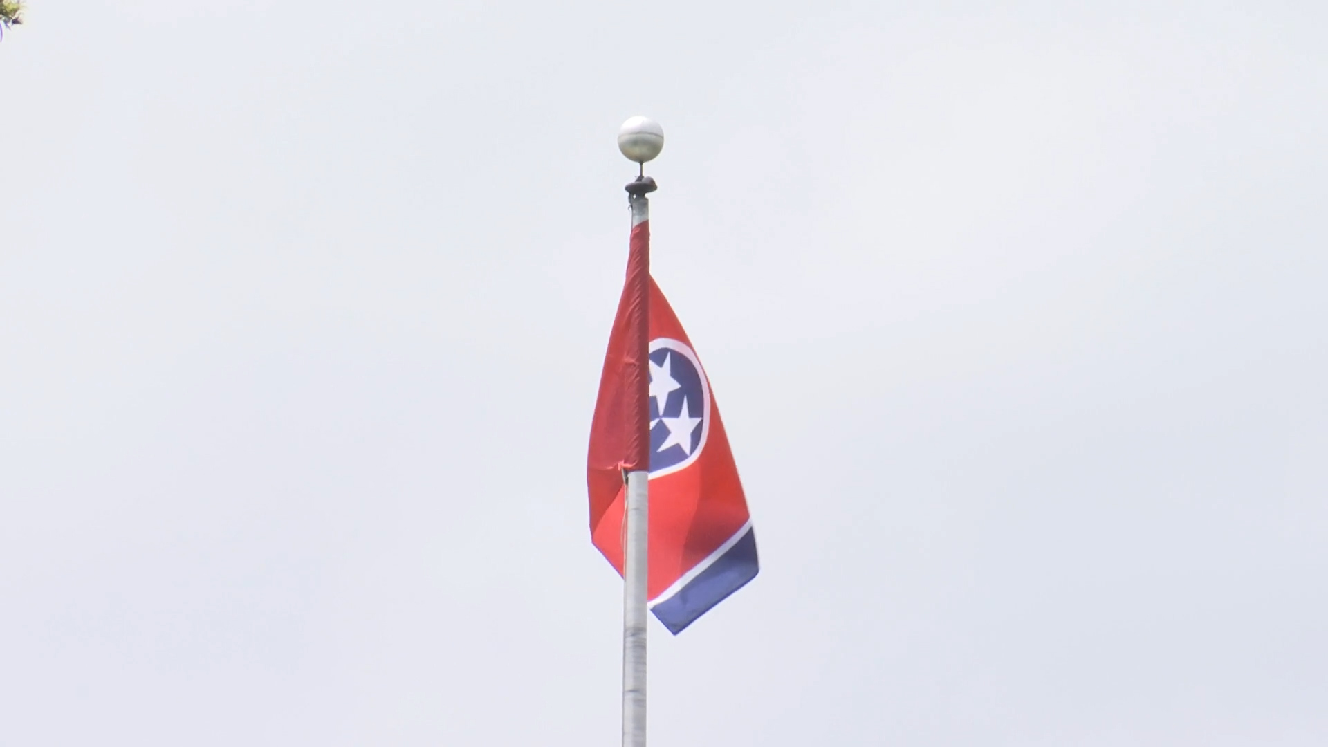Tennessee flag flies over North Carolina Capitol. WKRN News 2
