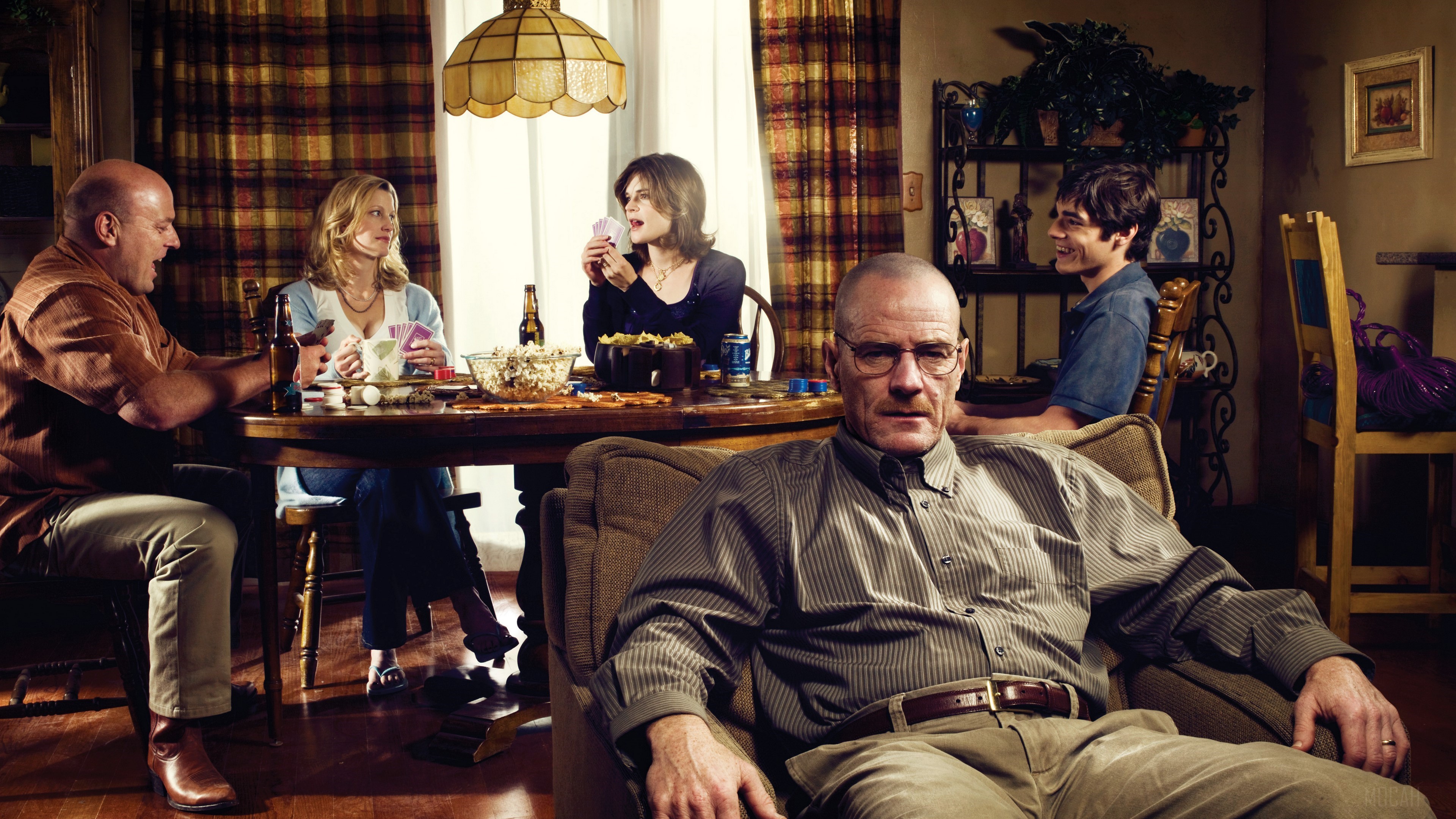 Anna Gunn, Betsy Brandt, Breaking Bad, Bryan Cranston, Dean Norris, Hank Schrader, Marie Schrader, RJ Mitte, Skyler White, Walter White, Walter White Jr. 4k Gallery HD Wallpaper