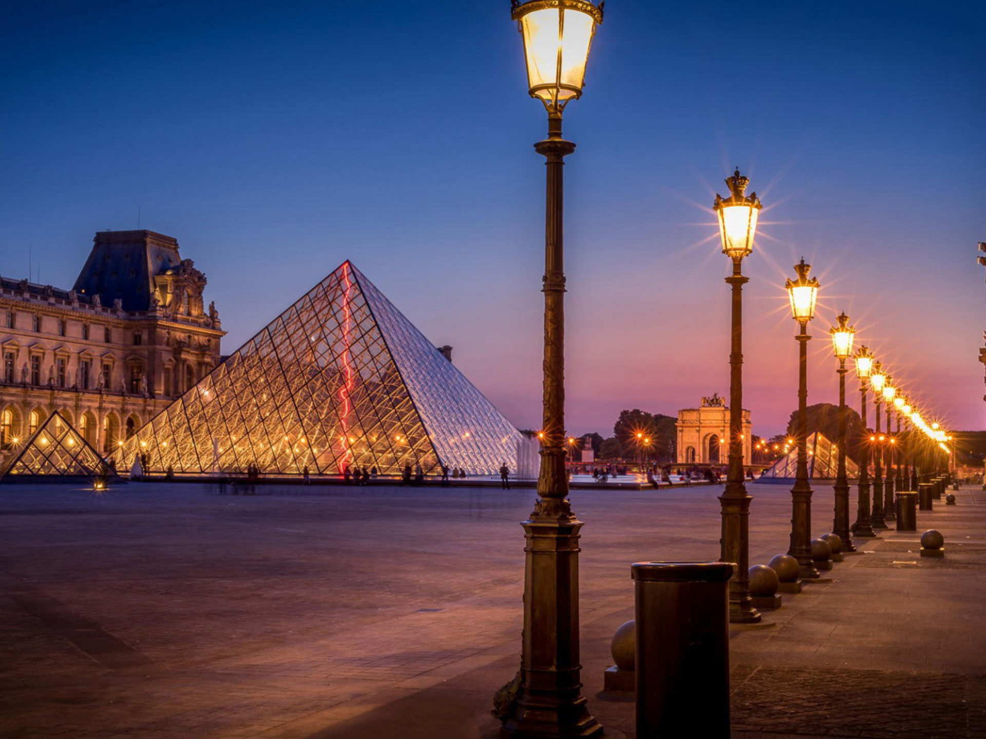Beautiful Wallpaper HD Night Avenue Street Lights Pyramid Paris City 2880x2160, Wallpaper13.com