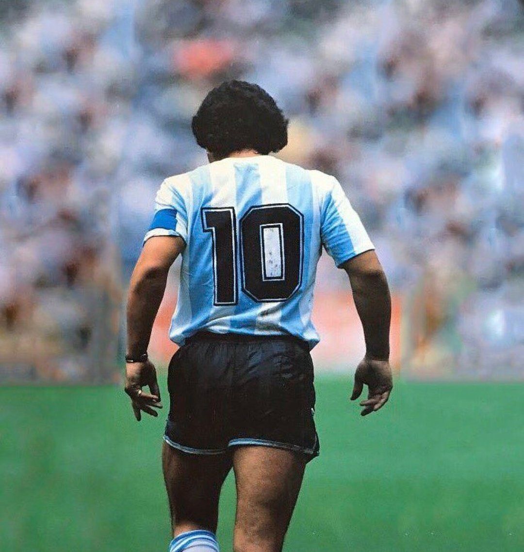 Maradona Retro PICS nel 2023. Foto di calcio, Giocatori di calcio, Calcio