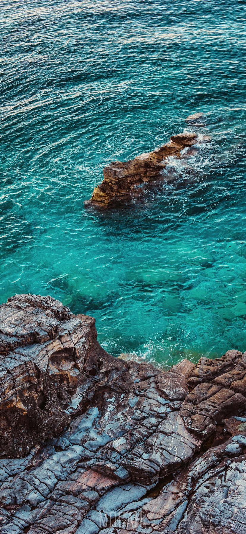 Body of Water, Sea, Water, Coast, Rock, Apple iPhone XR background hd, 828x1792 Gallery HD Wallpaper