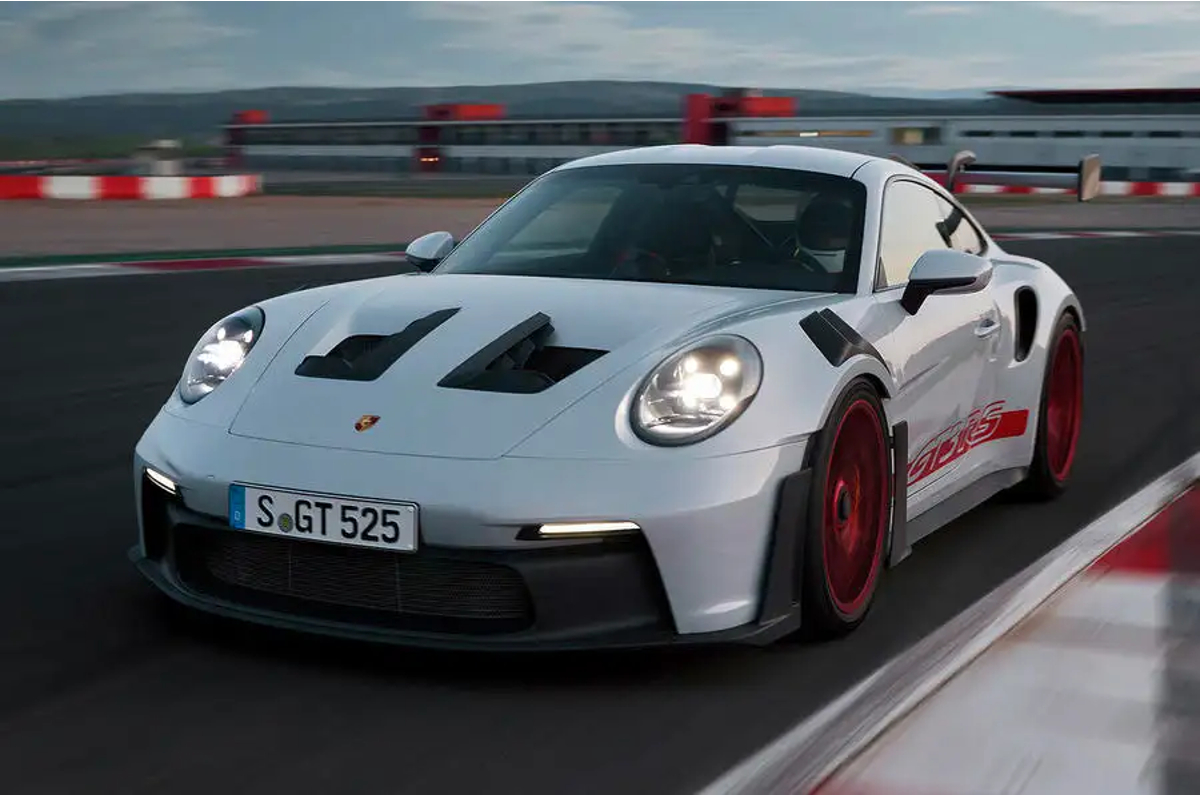 2023 Porsche 911 GT3 RS: exterior and interior image