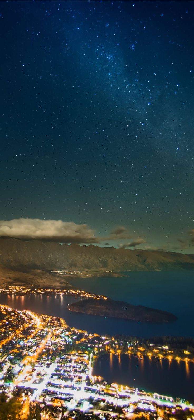 iPhone 11 aesthetic wallpaper