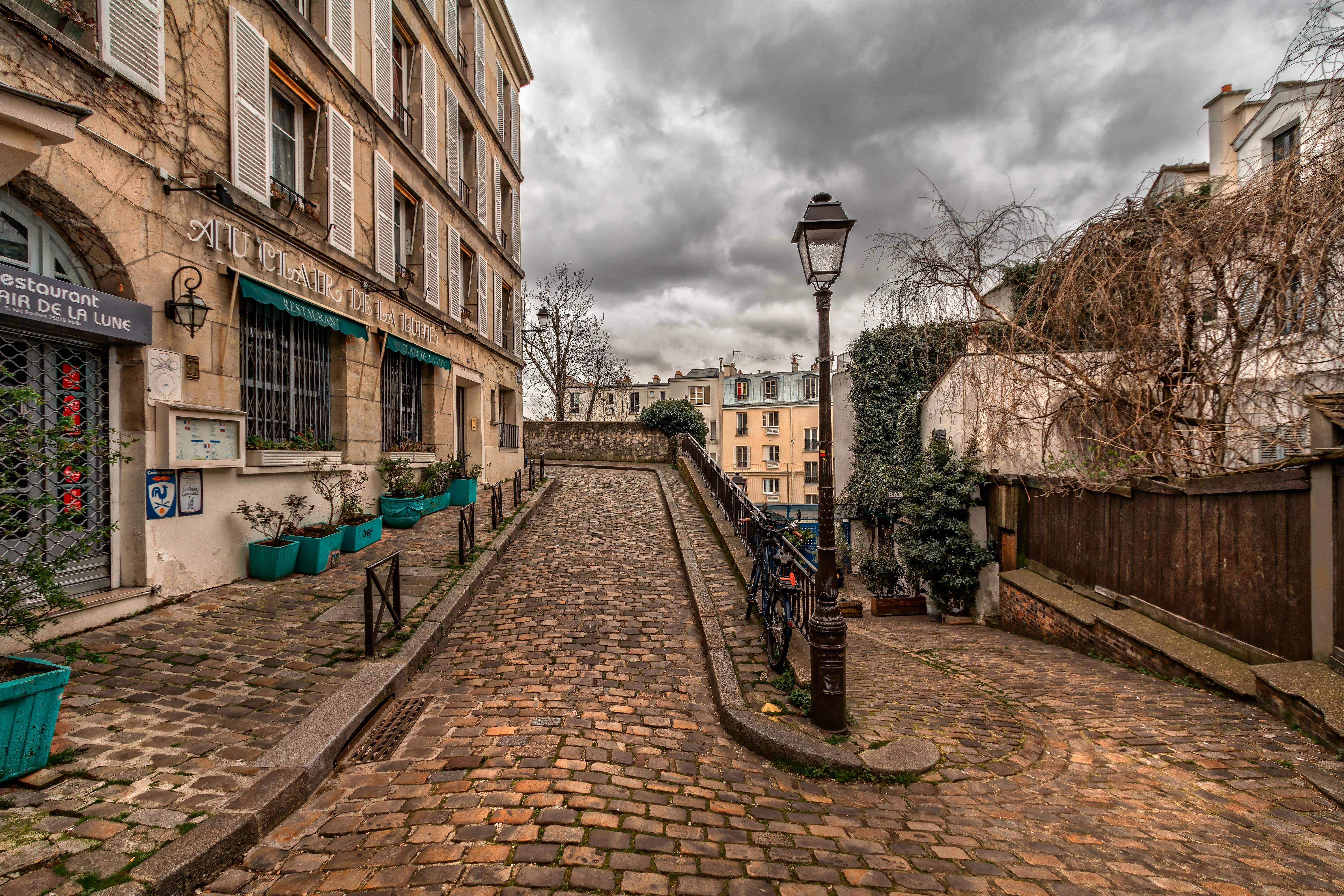 path, street, pavement, old, paris, montmartre, town Gallery HD Wallpaper