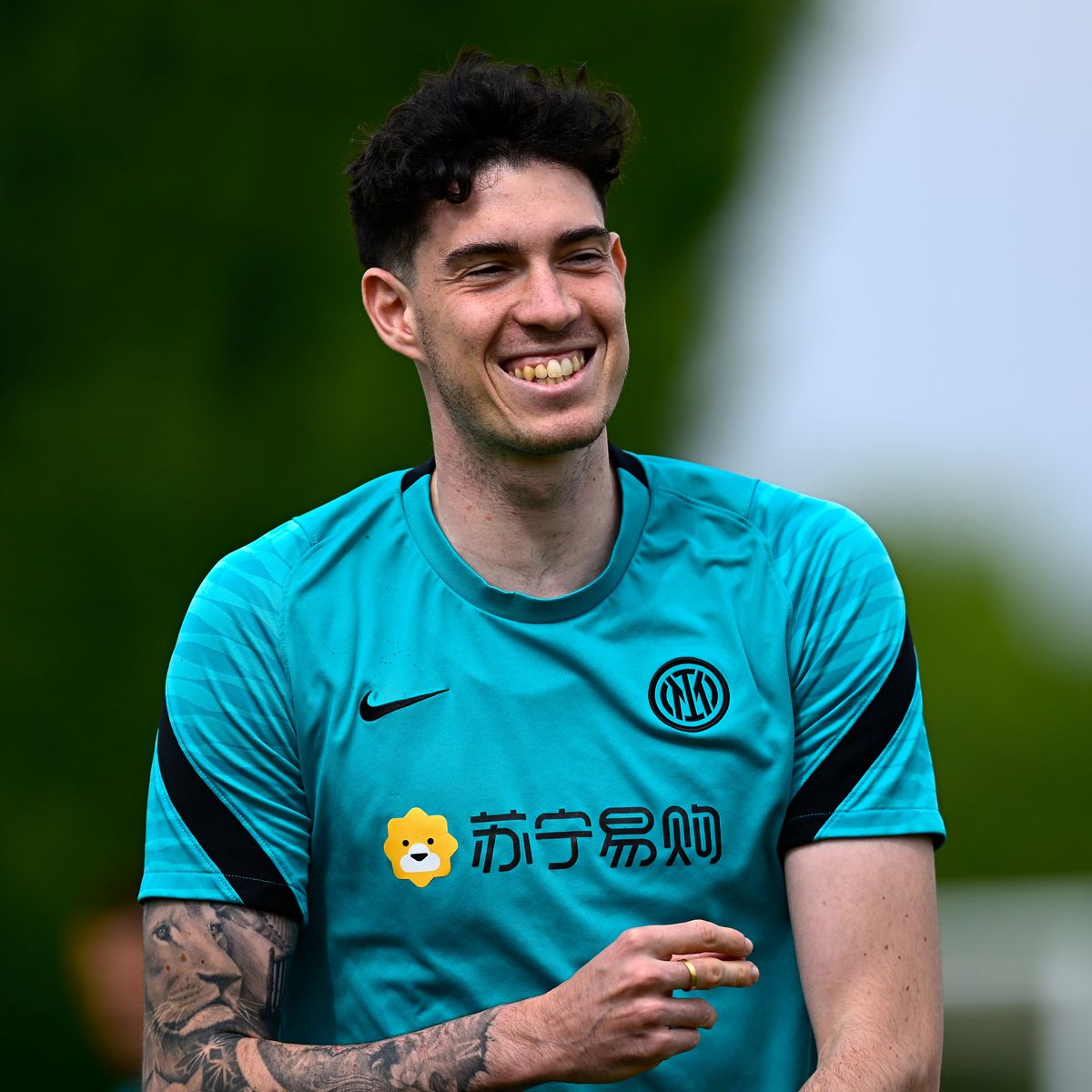 Manchester United to 'rival' Tottenham for £50m Alessandro Bastoni and more transfer rumours Evening News