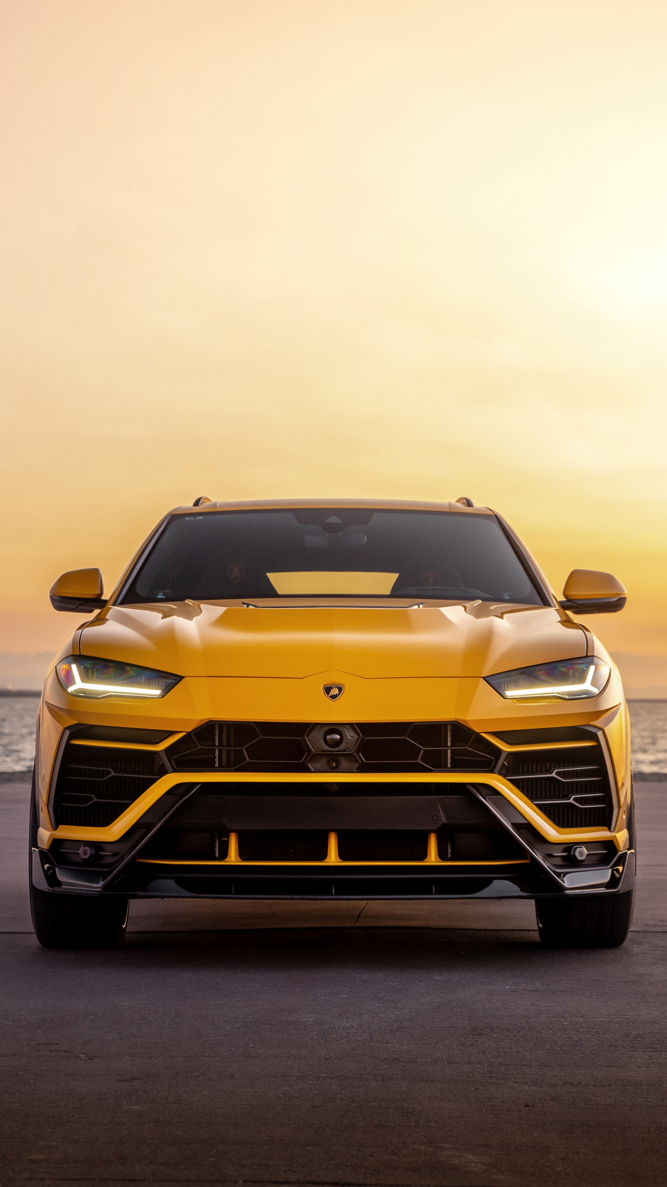 Lamborghini Urus. Yellow. Car Wallpaper Download