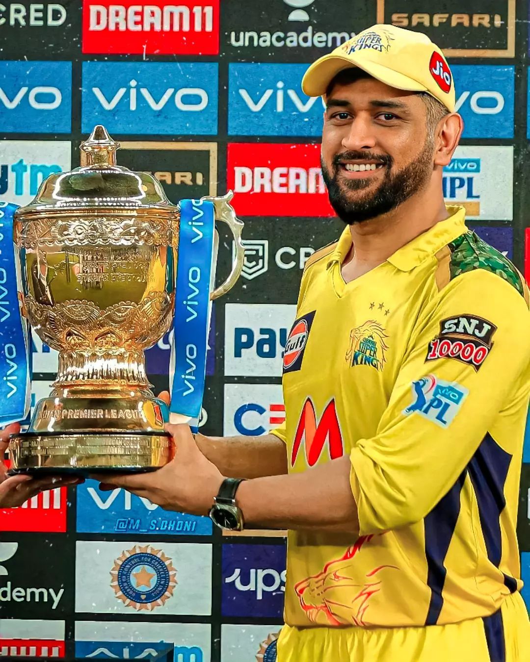 Ms Dhoni Trophy Wallpapers Wallpaper Cave