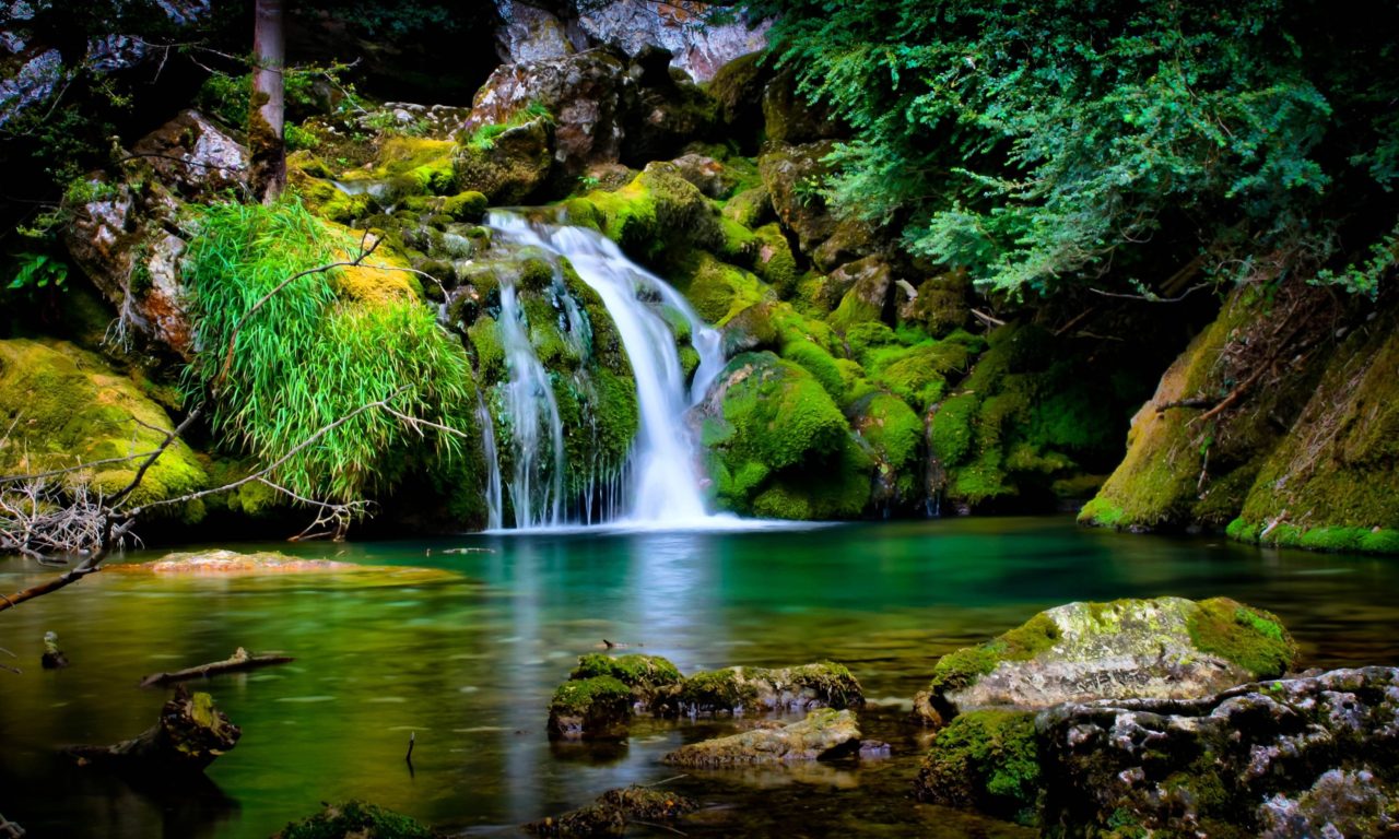 Landscape Beautiful Nature Green Tropical Waterfall Rocks Covered With Moss Green Turquoise Green Water Desktop HD Wallpaper For Mobile Phones Tablet And PC 3840x2400, Wallpaper13.com