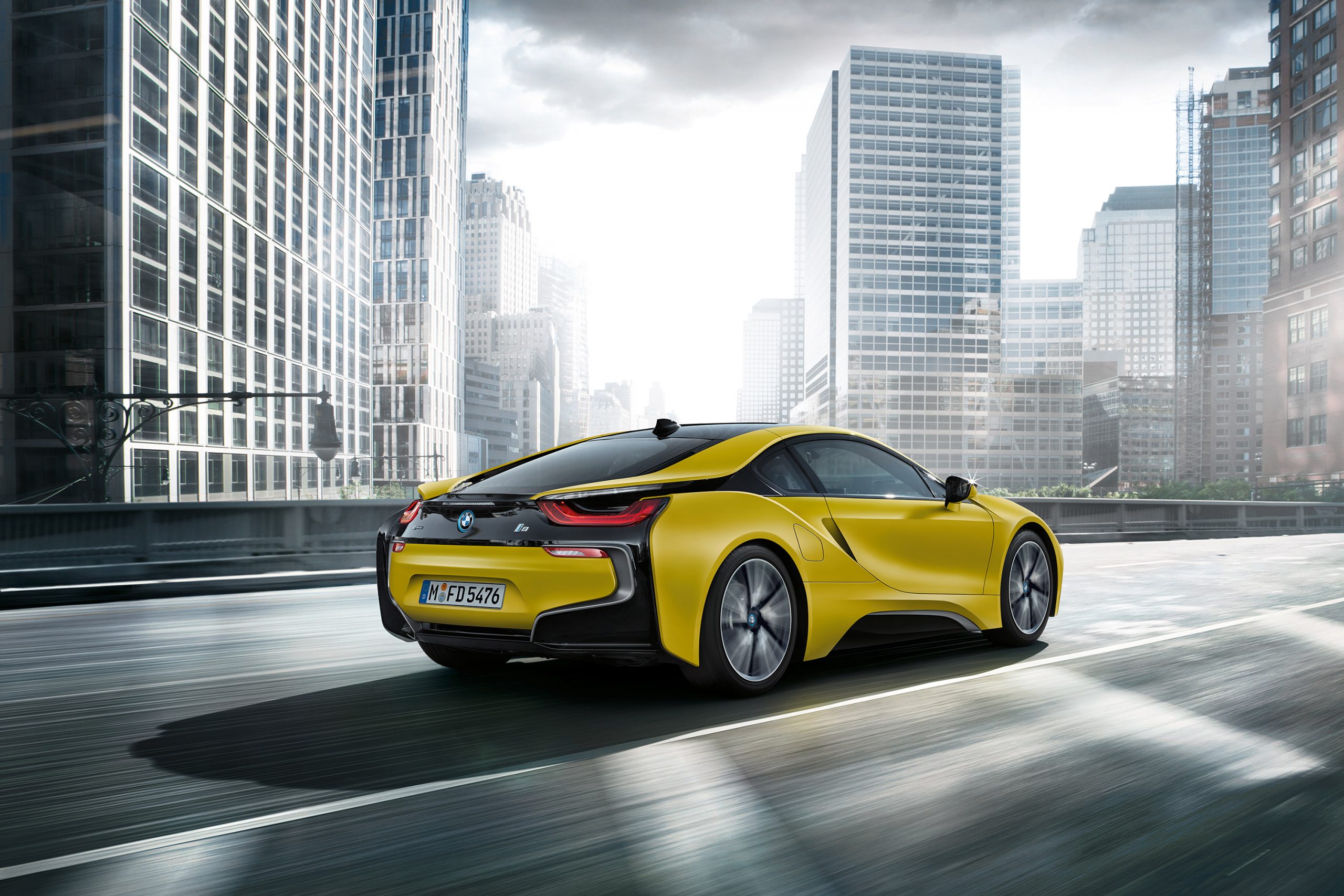 BMW i8 Protonic Frozen Yellow Wallpaper
