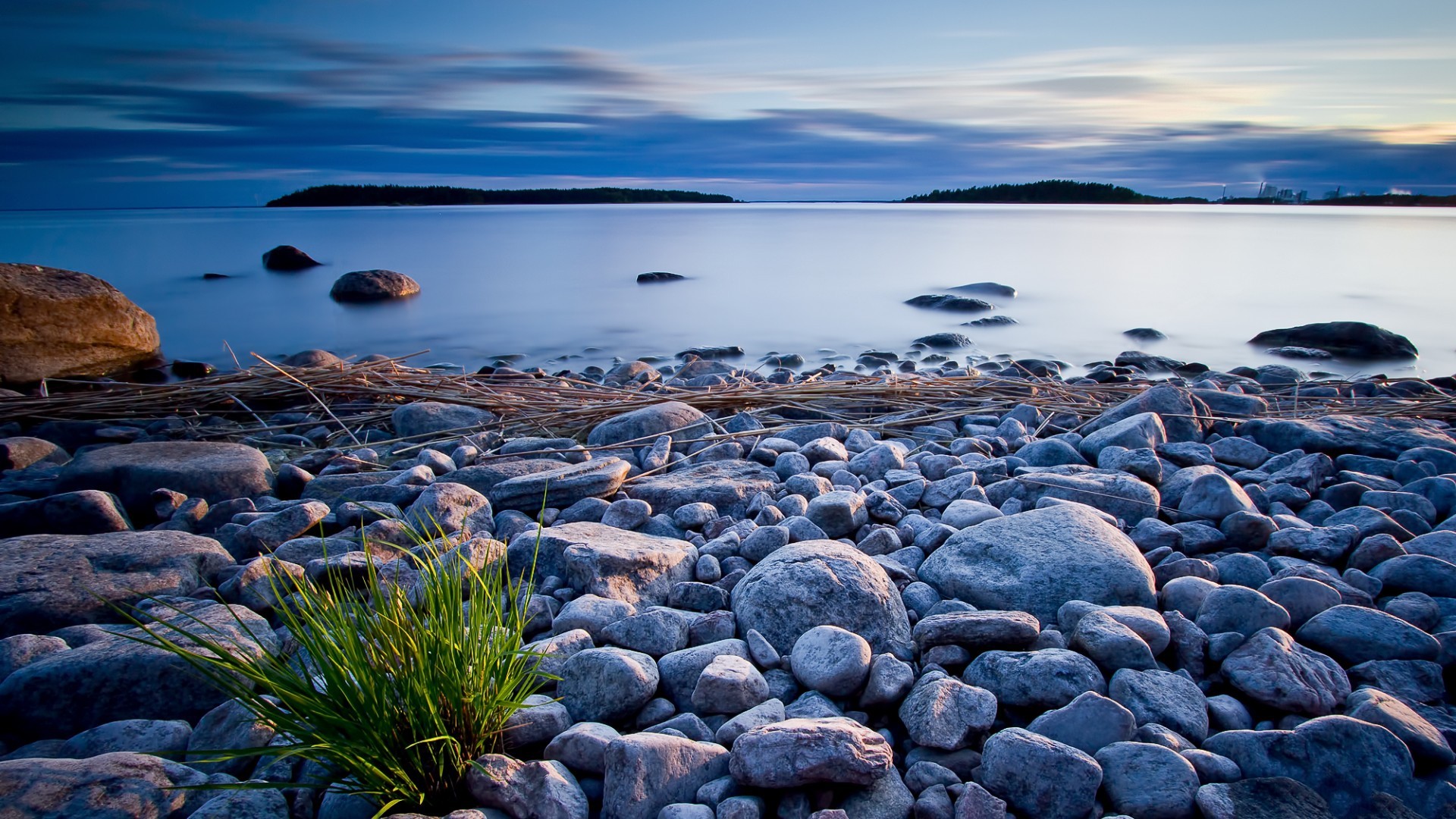 Stones in the Water Wallpaper