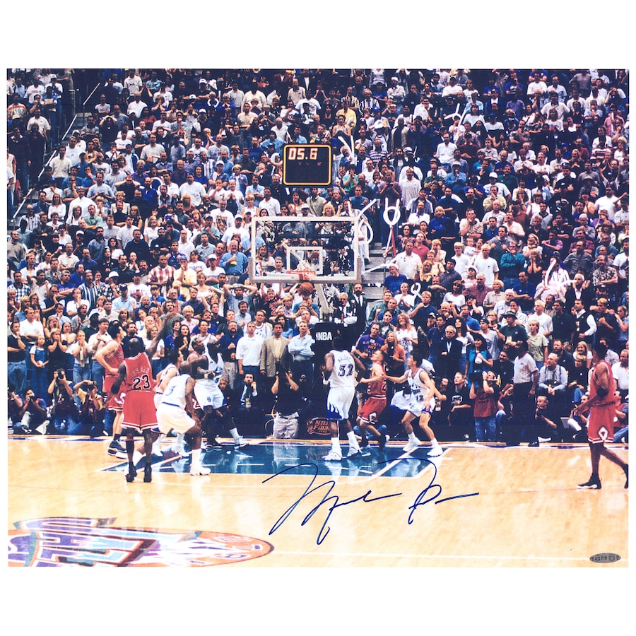 Michael Jordan Chicago Bulls Upper Deck Autographed 16 x 20 Last Shot Photograph