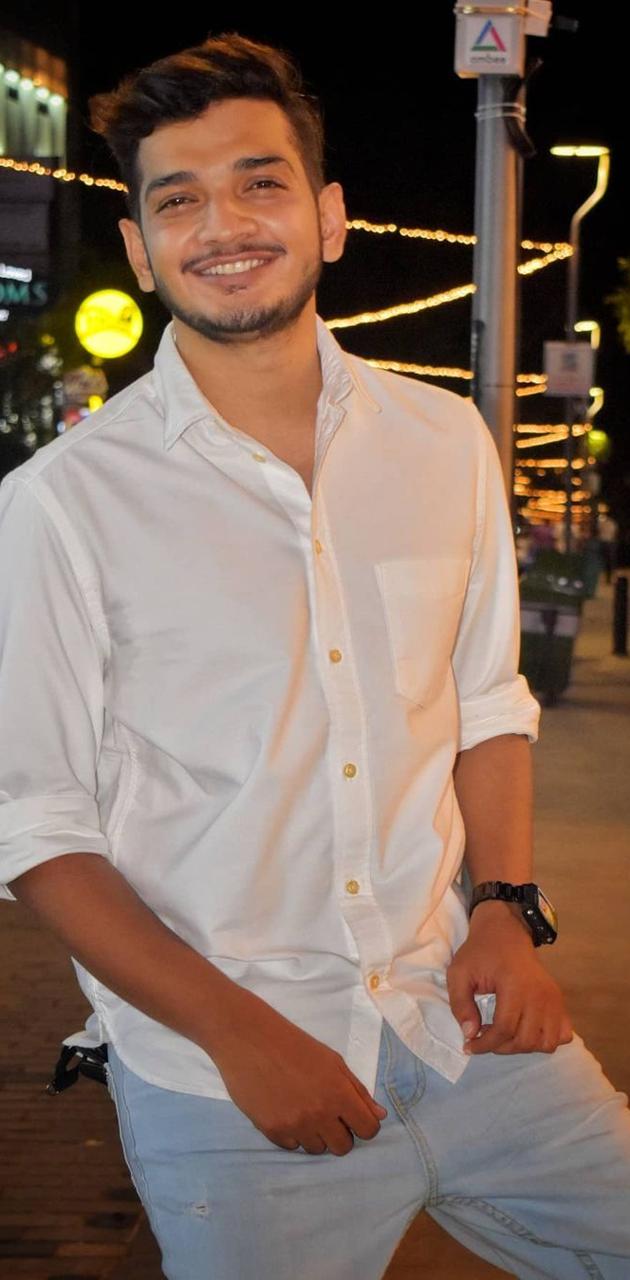 Munawar Faruqui wallpaper