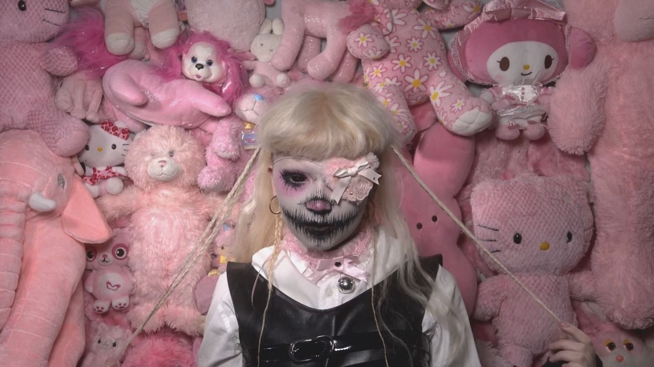 Jazmin Bean Wallpaper