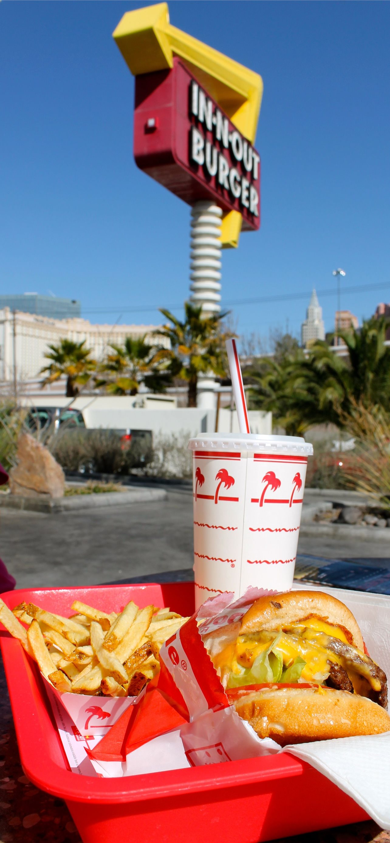 Best In n out burger iPhone HD Wallpaper
