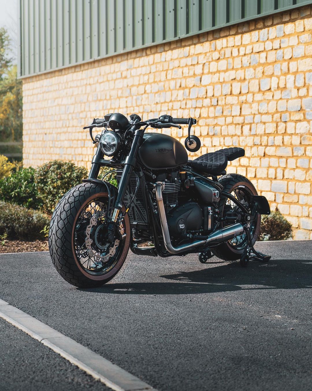 Thornton Hundred Motorcycles on Instagram: “What a machine! Our latest customer came in with a good idea of what he wanted. Motorcycle, Bobber, Bobber motorcycle
