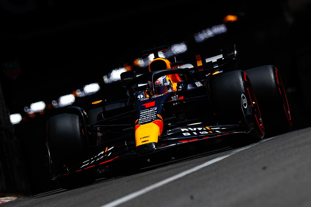 F1 Monaco GP: Verstappen Heads Red Bull 1 2 In FP3, Hamilton Crashes