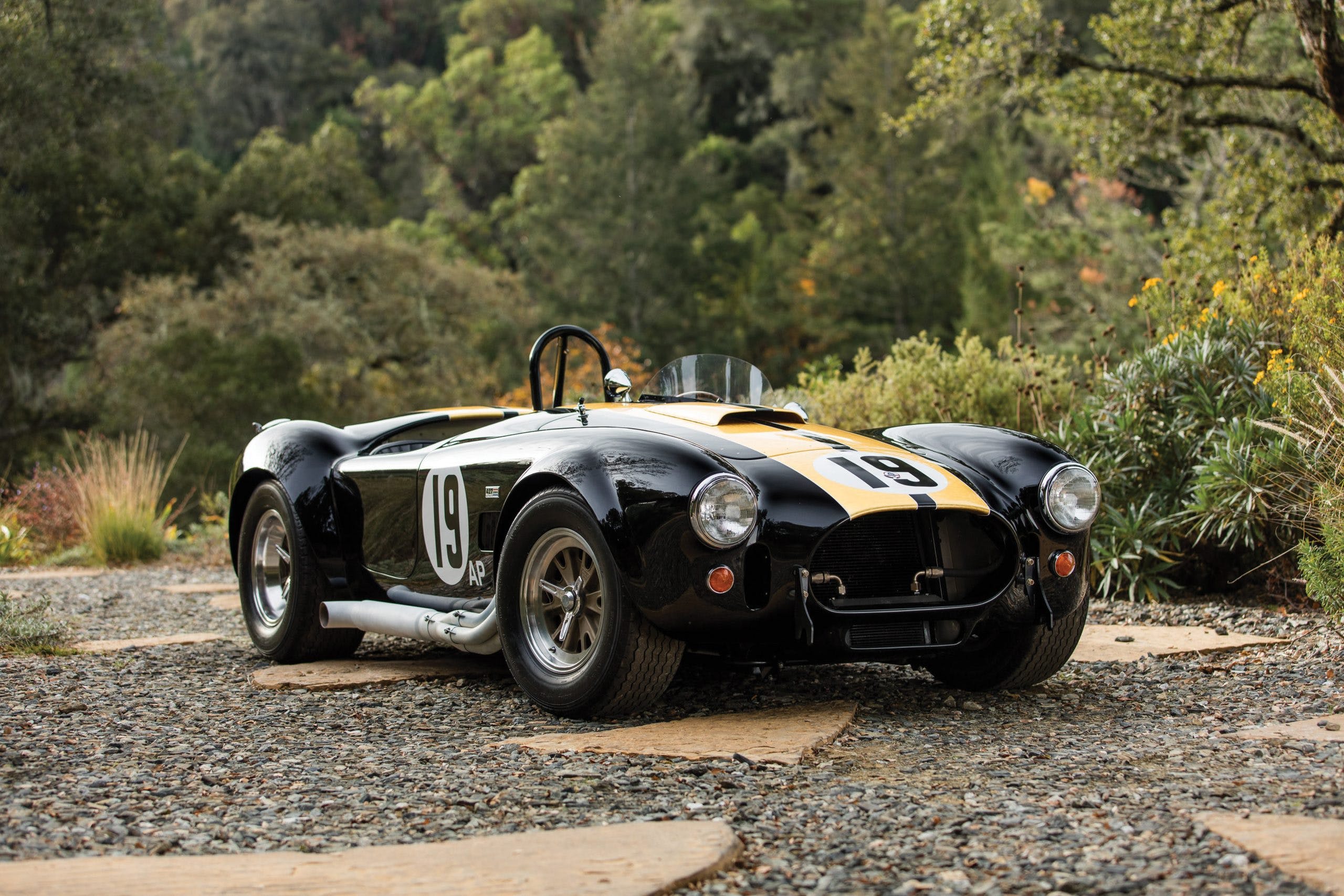 Your handy 1965–67 Shelby 427 Cobra buyer's guide
