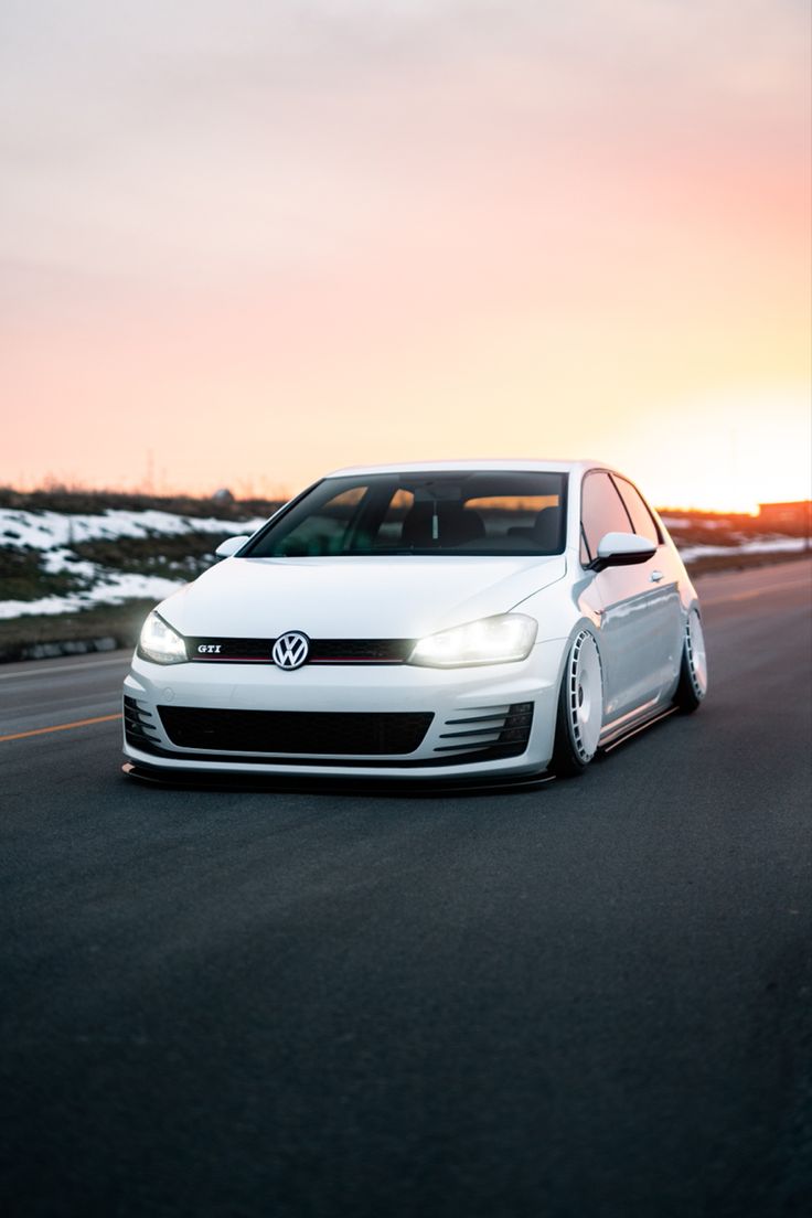 Bagged Mk7 sunset
