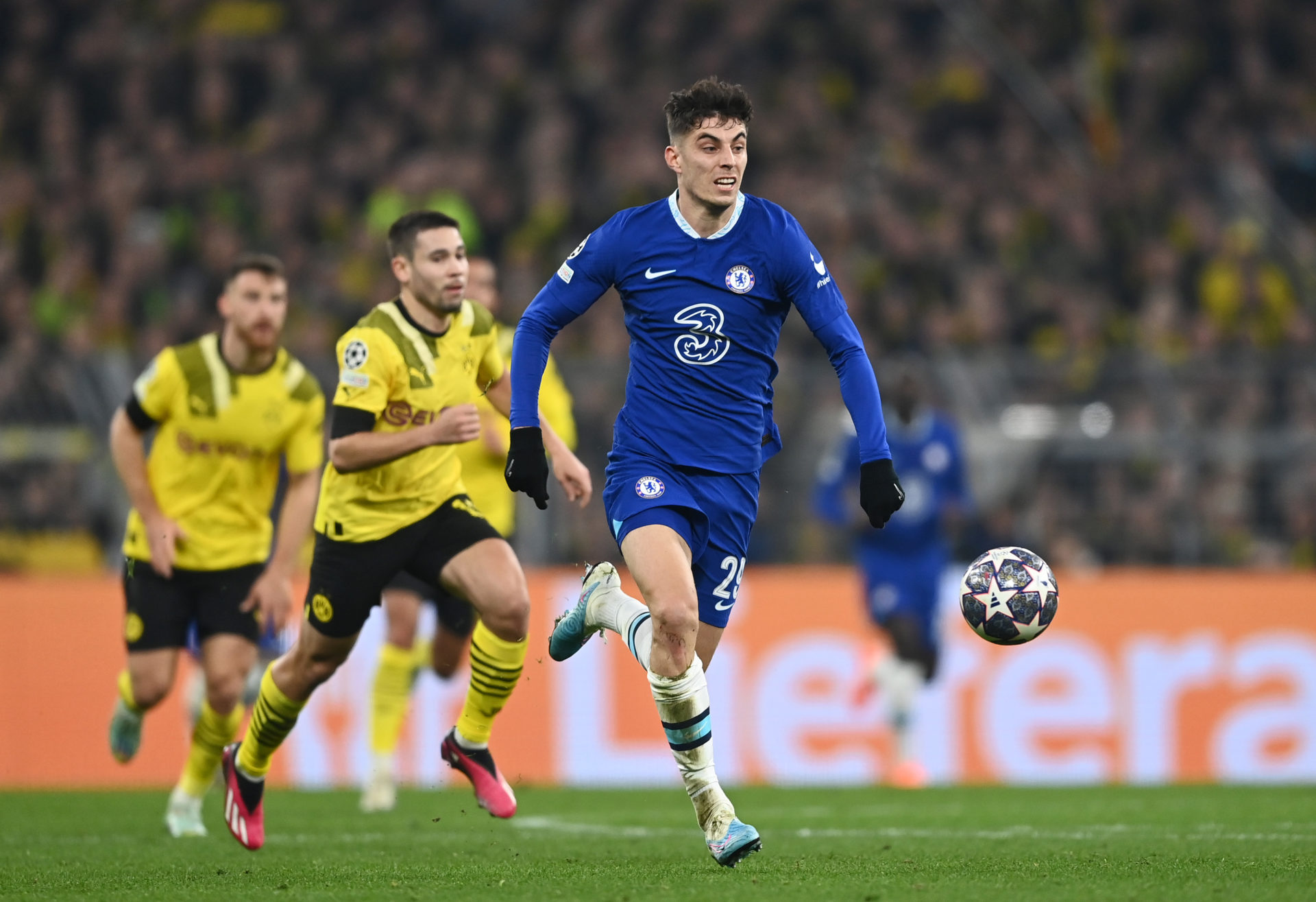 Rio Ferdinand Suggests Chelsea 23 Year Old Replaces Kai Havertz In Attack