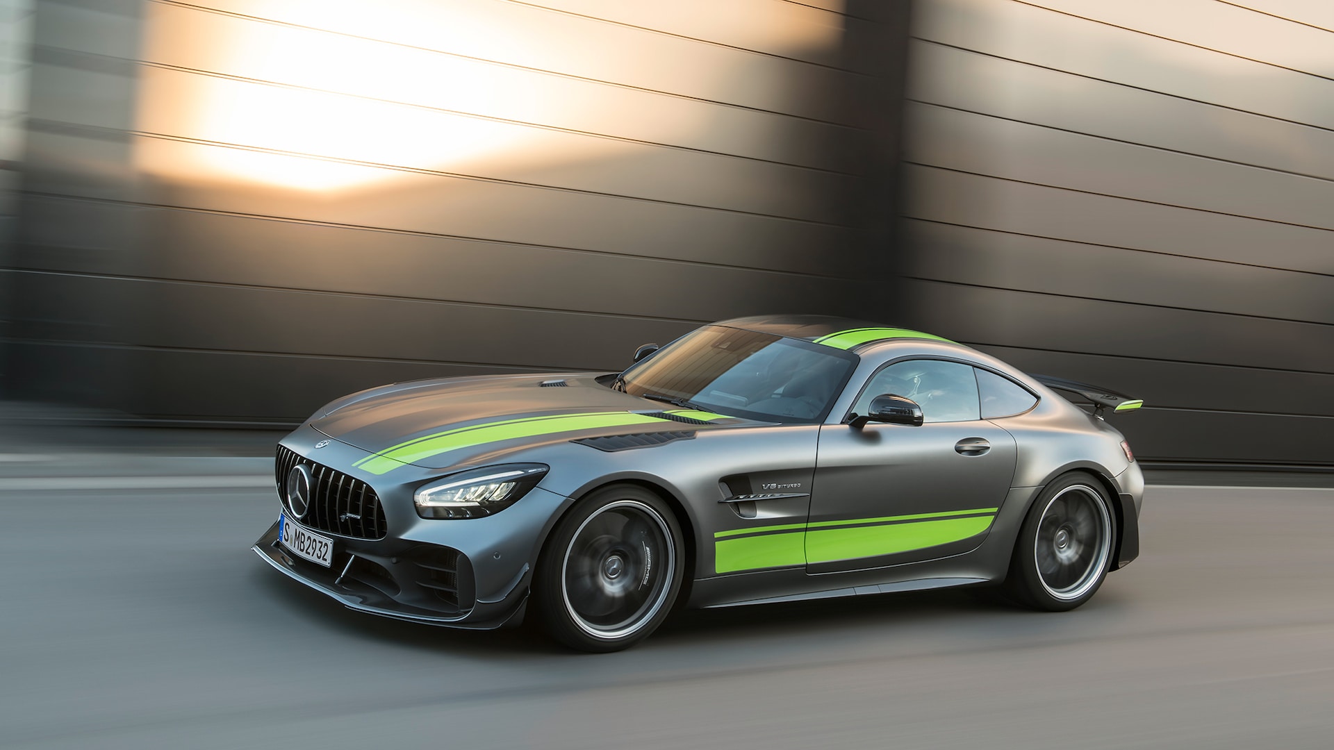 Mercedes AMG GT R Pro Debuts In L.A