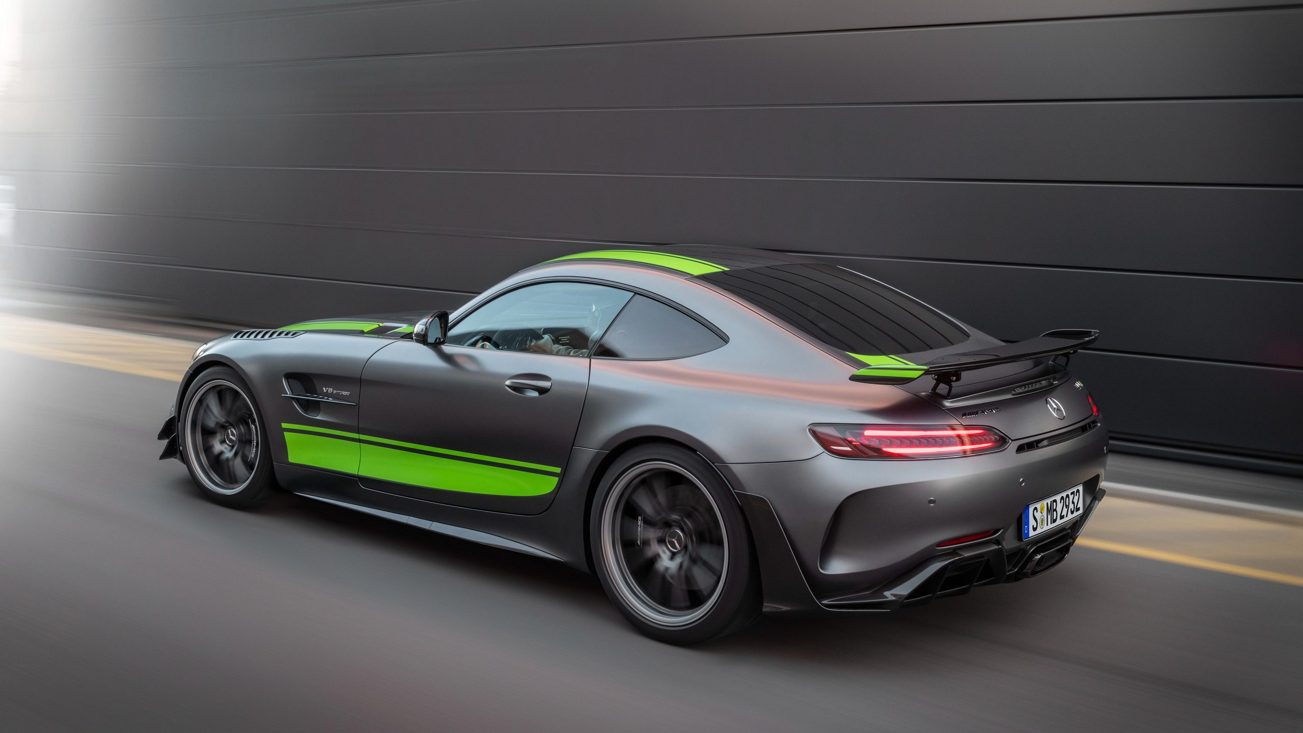 Mercedes AMG GT R PRO Wallpaper
